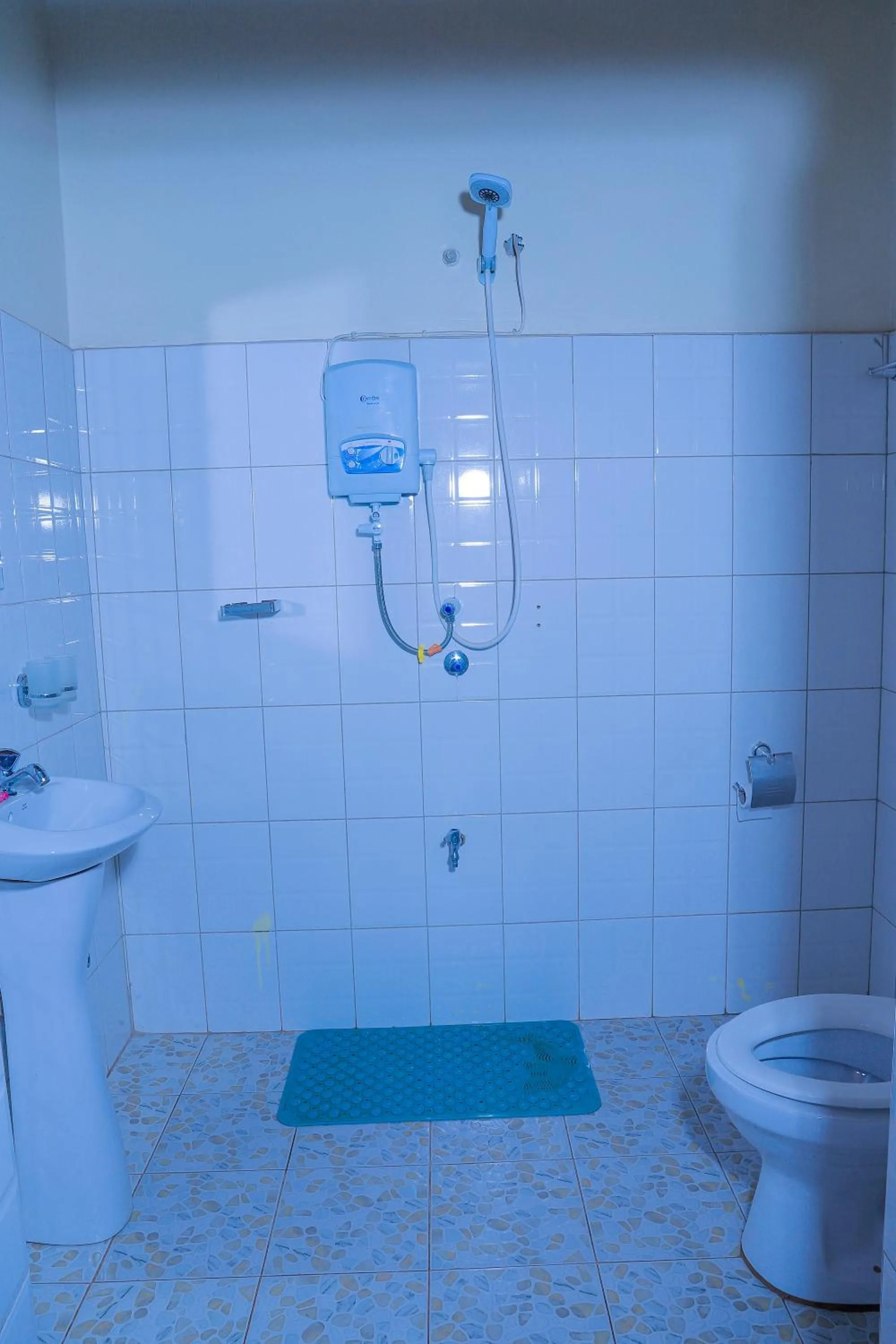 Toilet in Hakyiri B&B