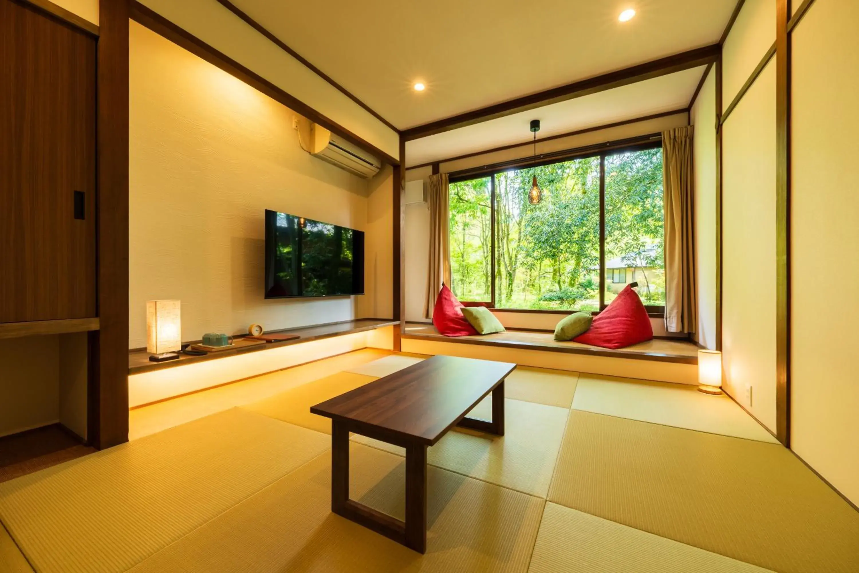 Japanese Style Room with Shared Bathroom in Tokiwaso Japanese Style Room with Shared Bathroom in Tokiwaso