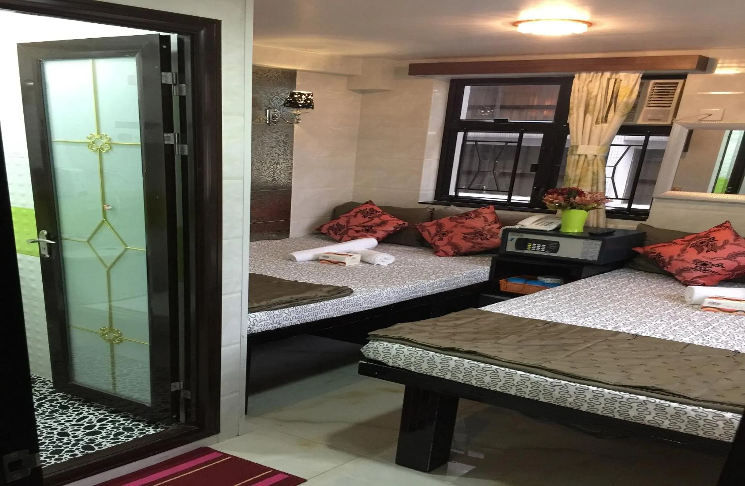 Photo of the whole room, Bed in Skycity Hostel