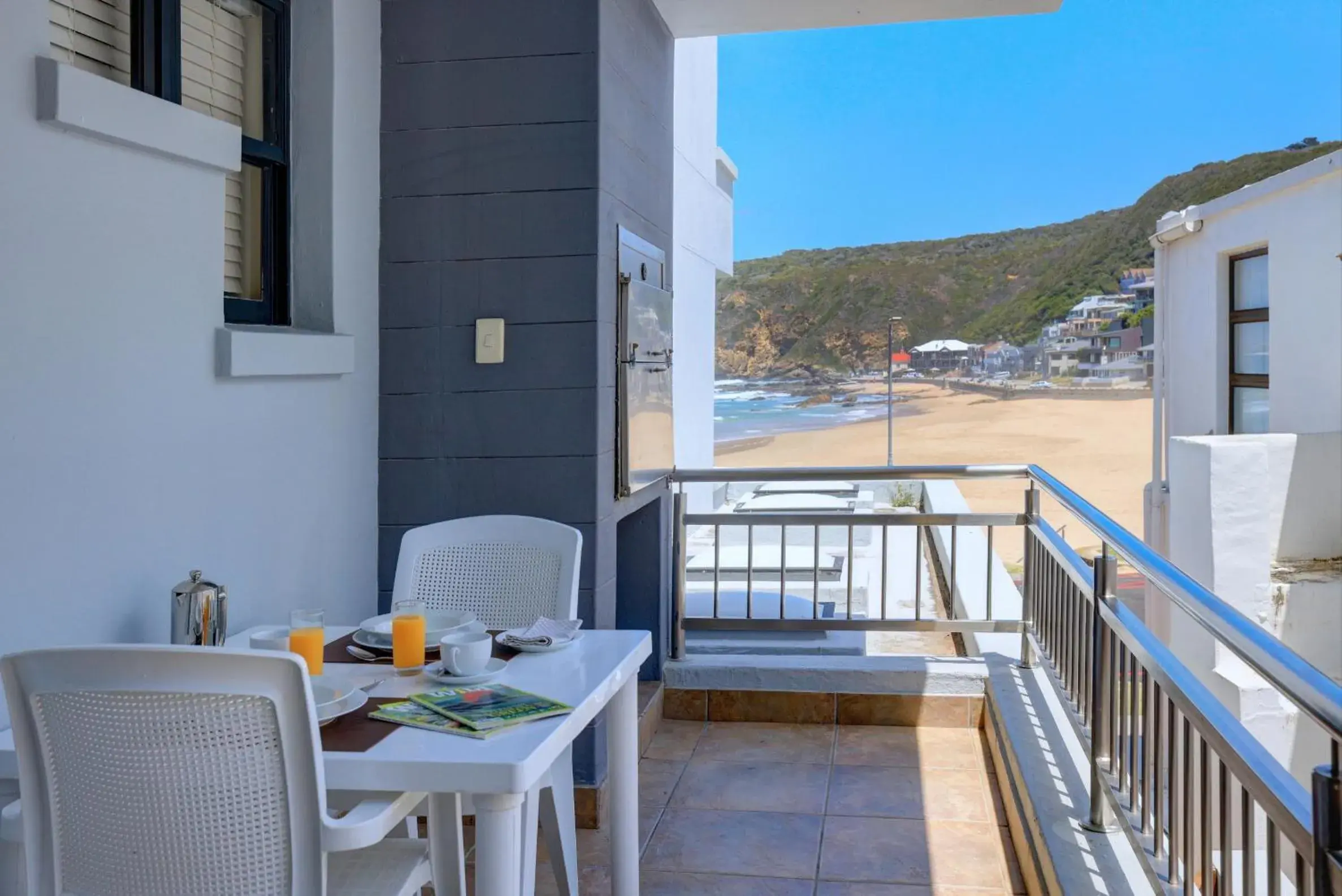 Studio Apartment with Balcony in Makarios on Sea Studio Apartment with Balcony in Makarios on Sea