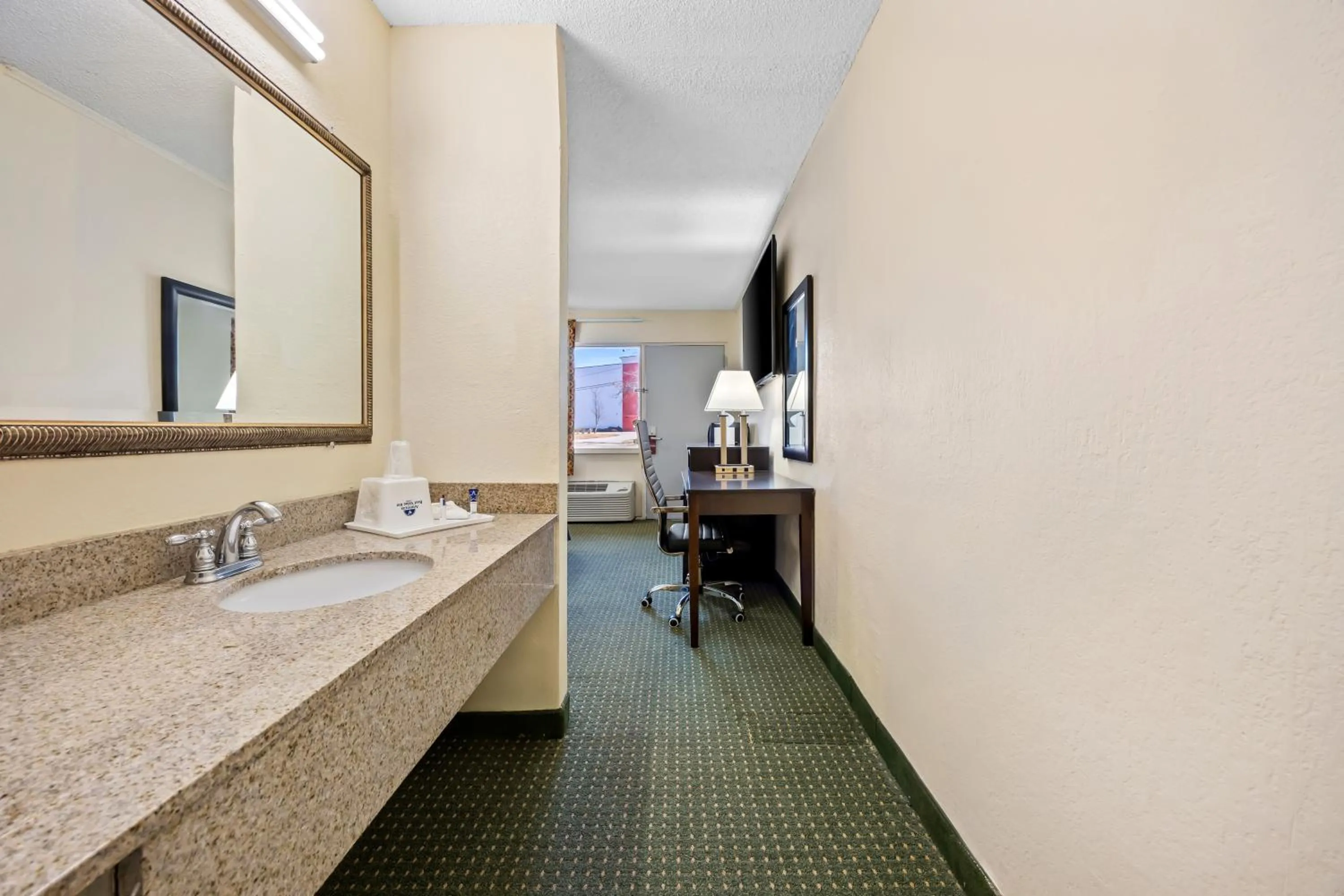 Bathroom in America's Best Value Inn-Columbia
