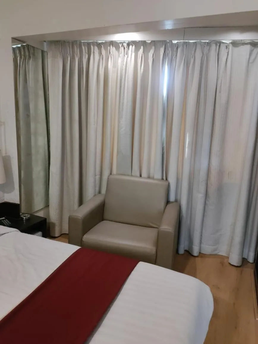 hair dresser, Bed in Hotel Shelter Palace