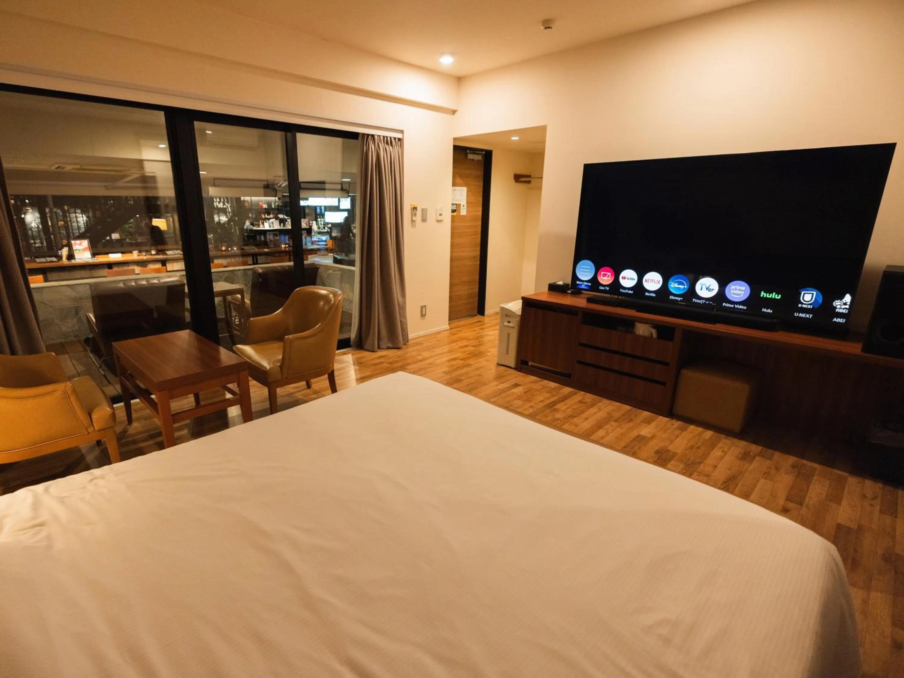 Photo of the whole room in Sakura Terrace The Gallery