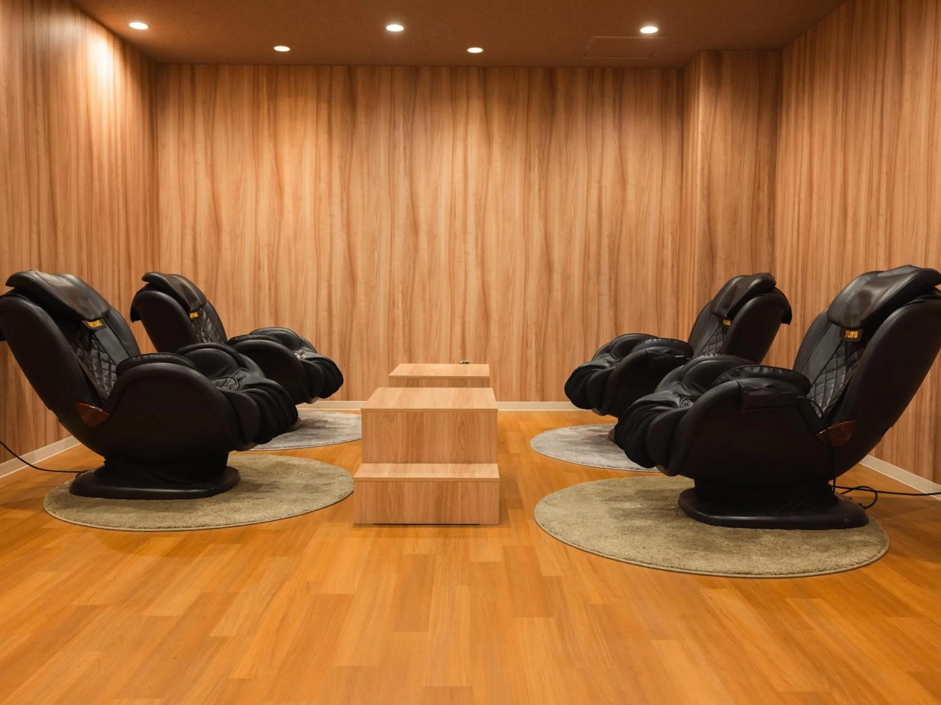 Massage in Sakura Terrace The Gallery