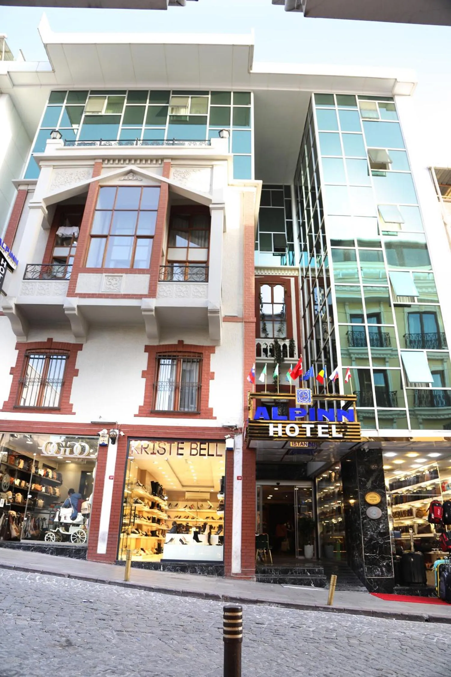 Property building in Alpinn Hotel Istanbul