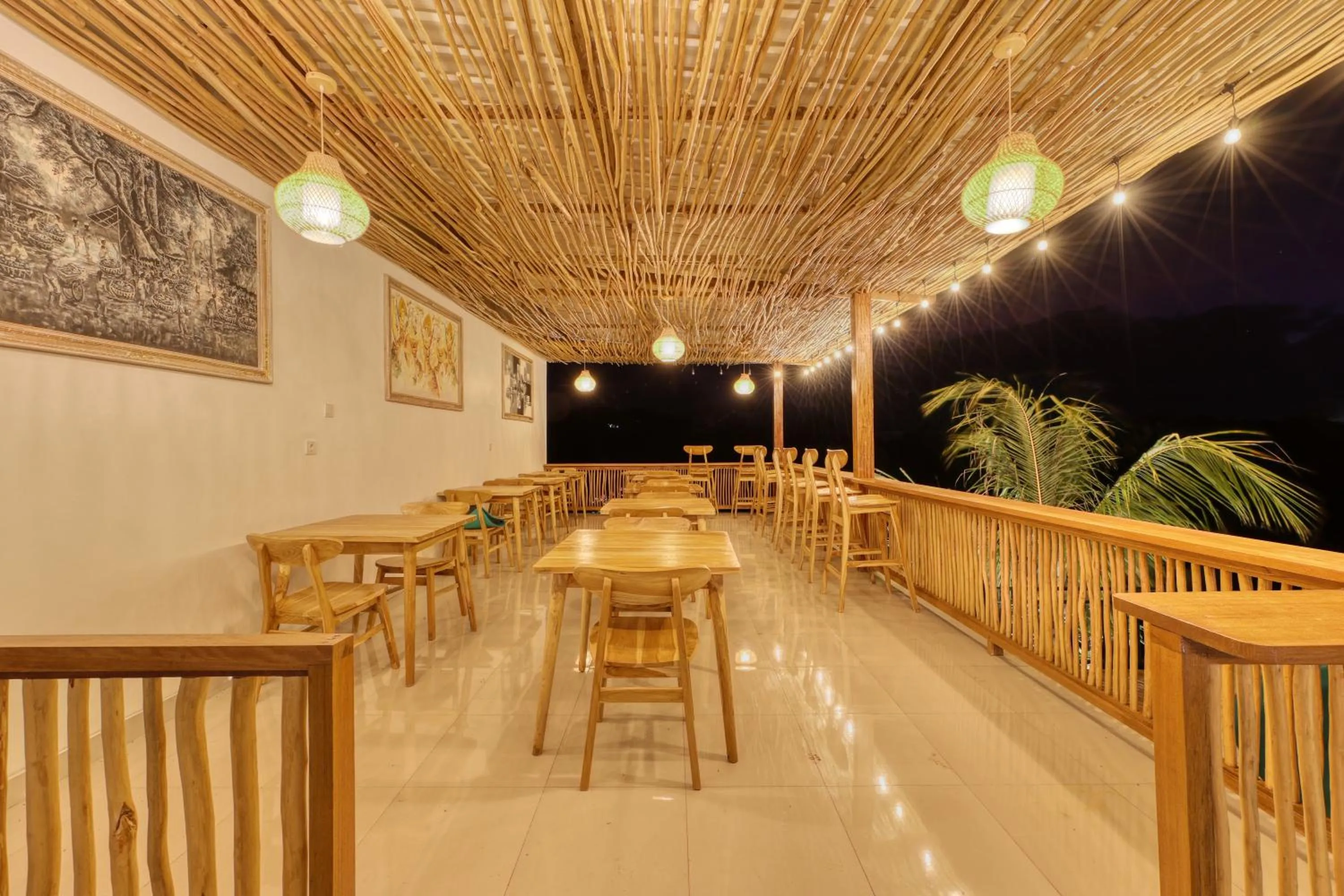 Restaurant/places to eat in Kelingking Parama Resort