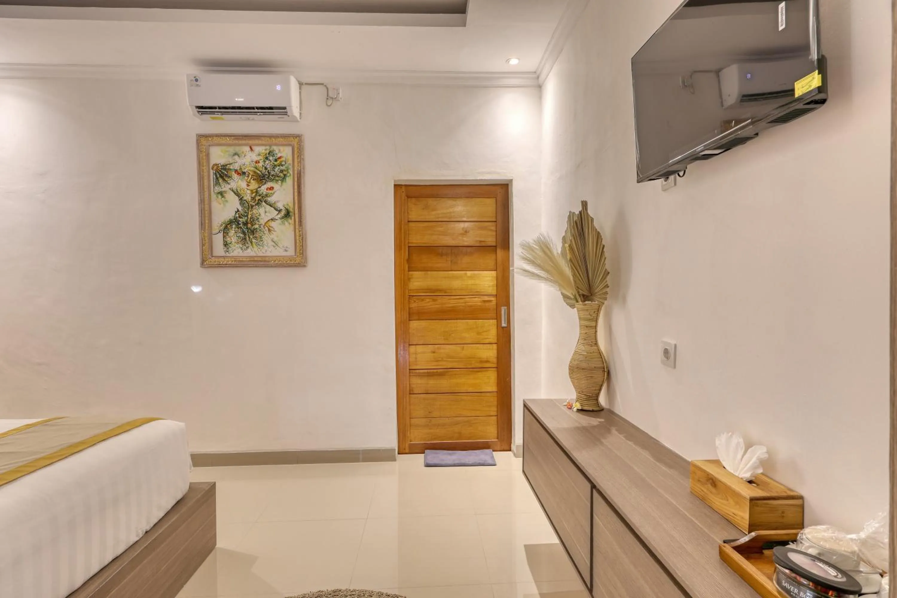 TV and multimedia in Kelingking Parama Resort