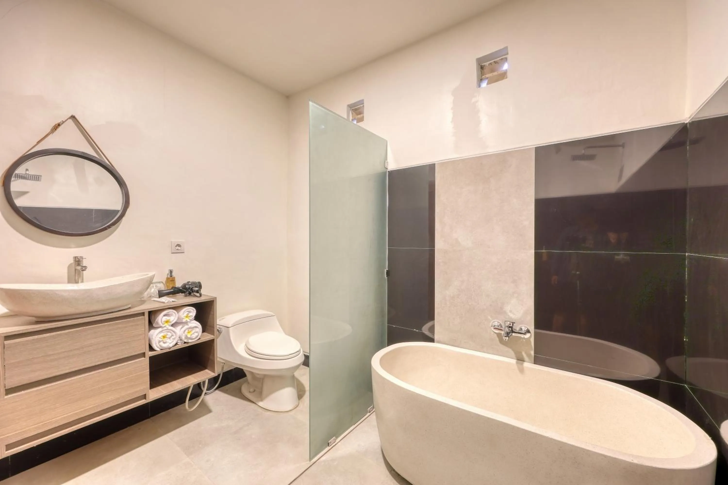 Bath in Kelingking Parama Resort