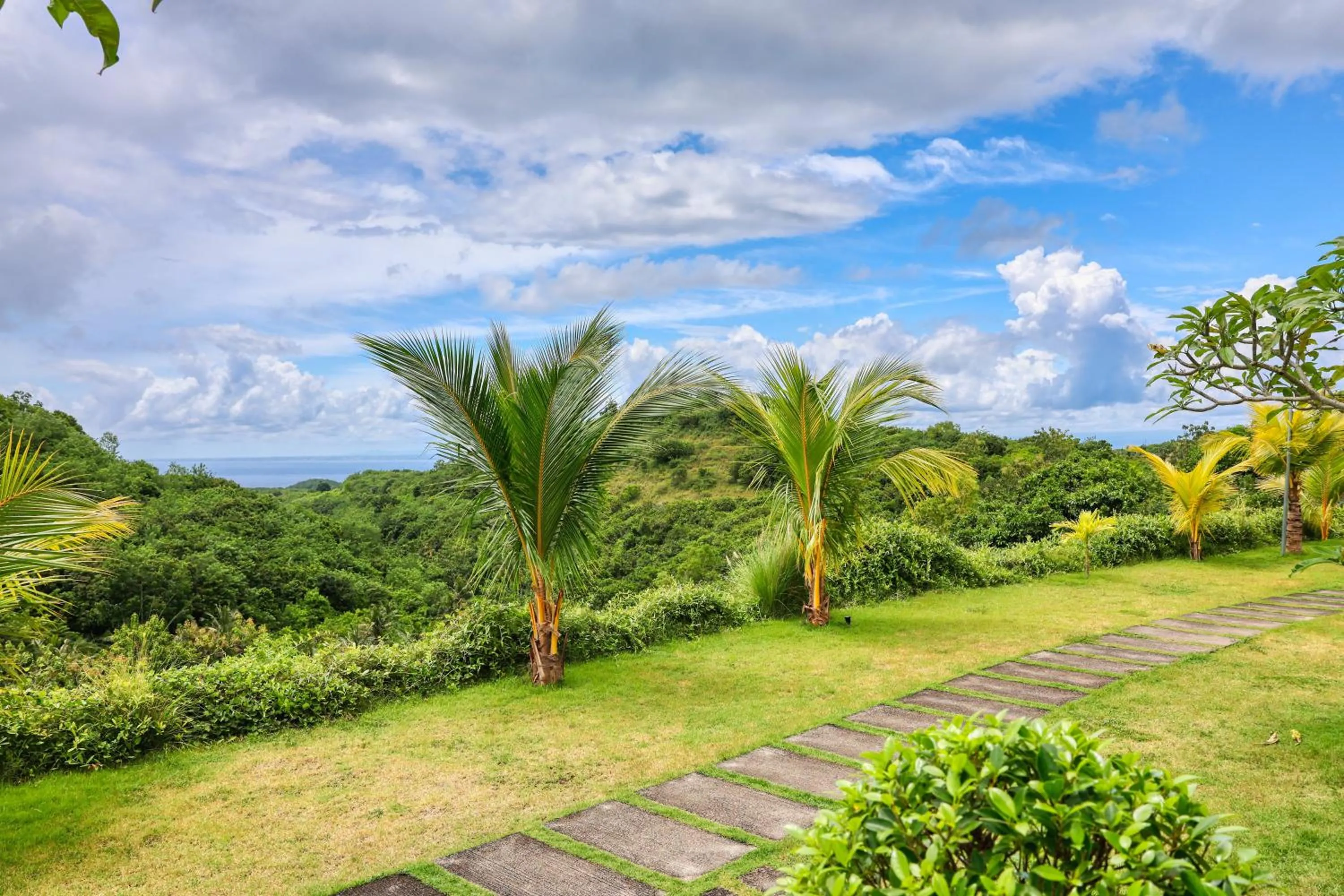 Garden in Kelingking Parama Resort
