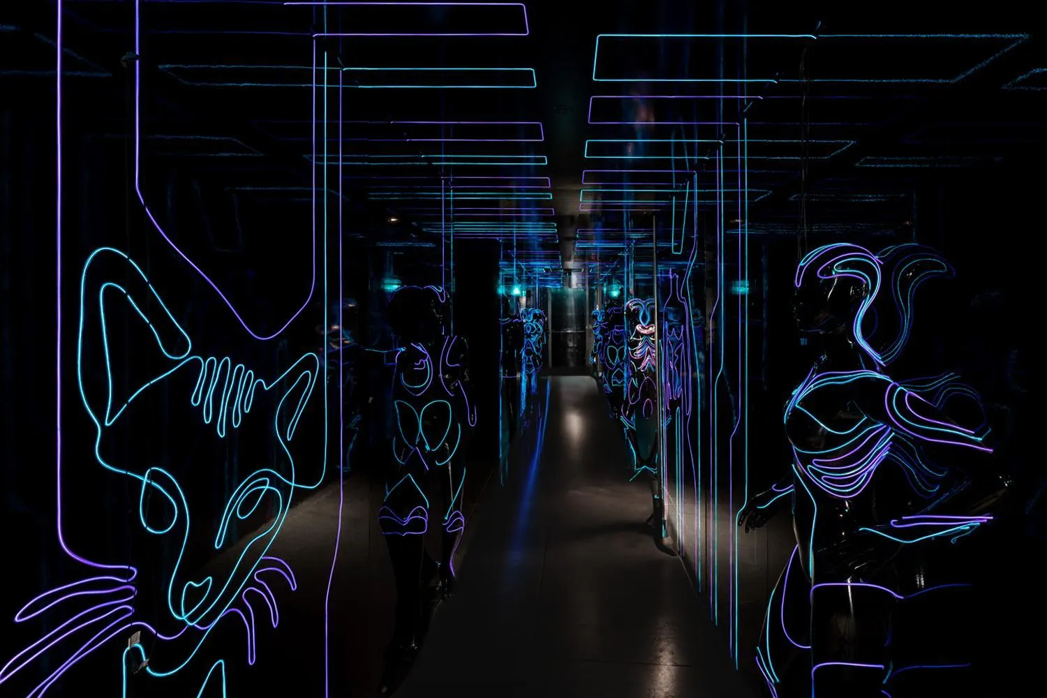 Nightclub / DJ in FIVE Zurich - Luxury City Resort