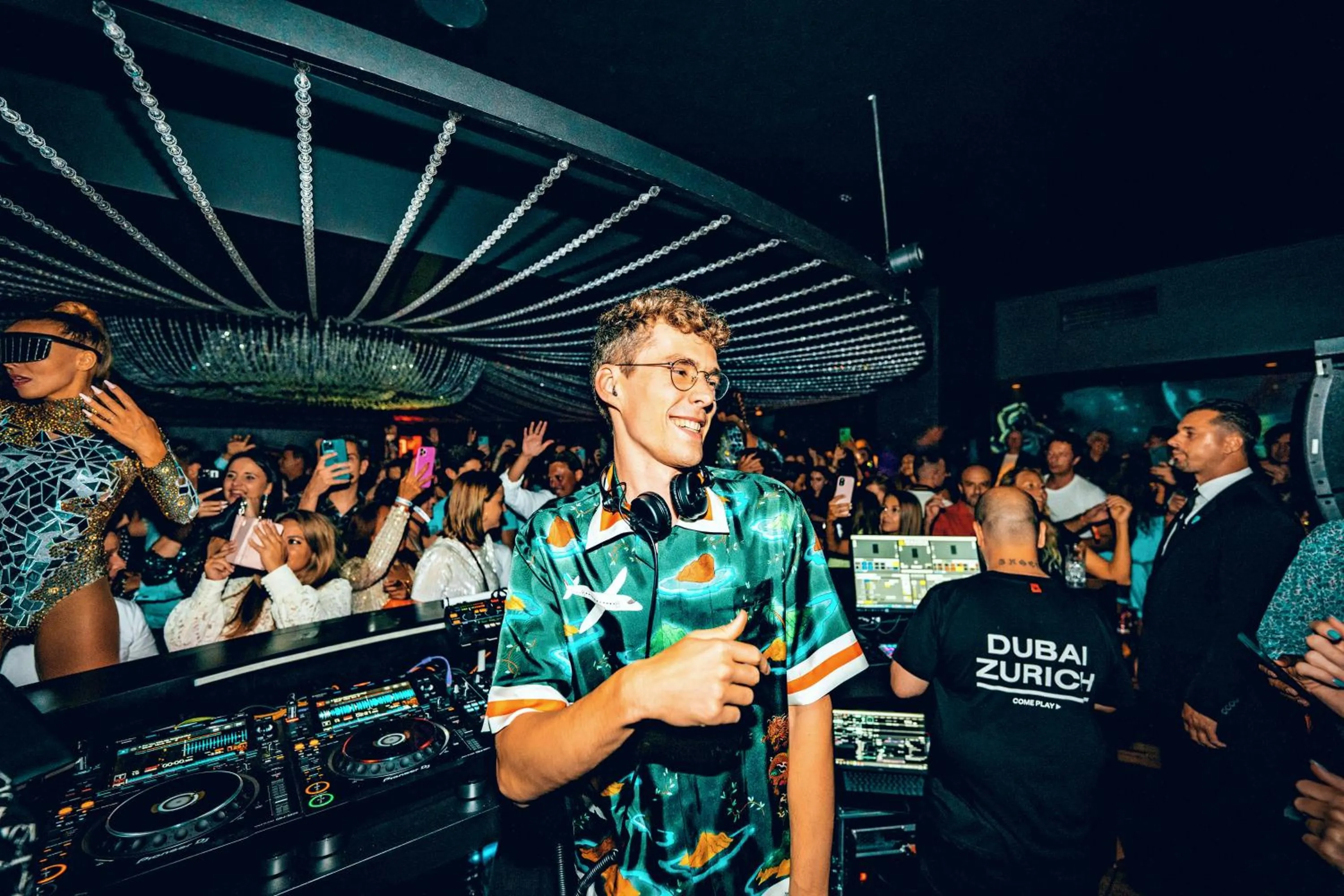 Nightclub / DJ in FIVE Zurich - Luxury City Resort