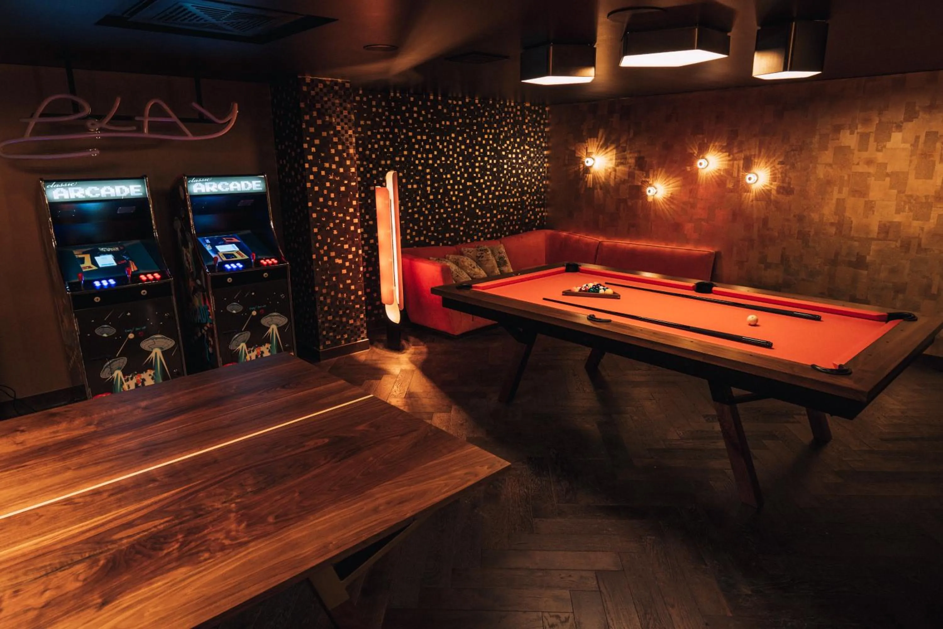 Game Room in FIVE Zurich - Luxury City Resort
