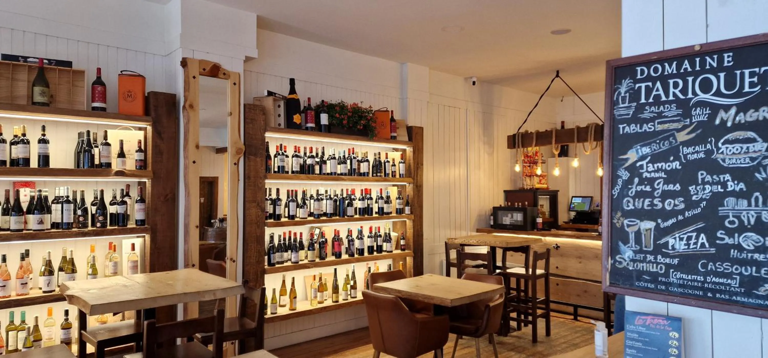 Lounge or bar in Hotel Merino