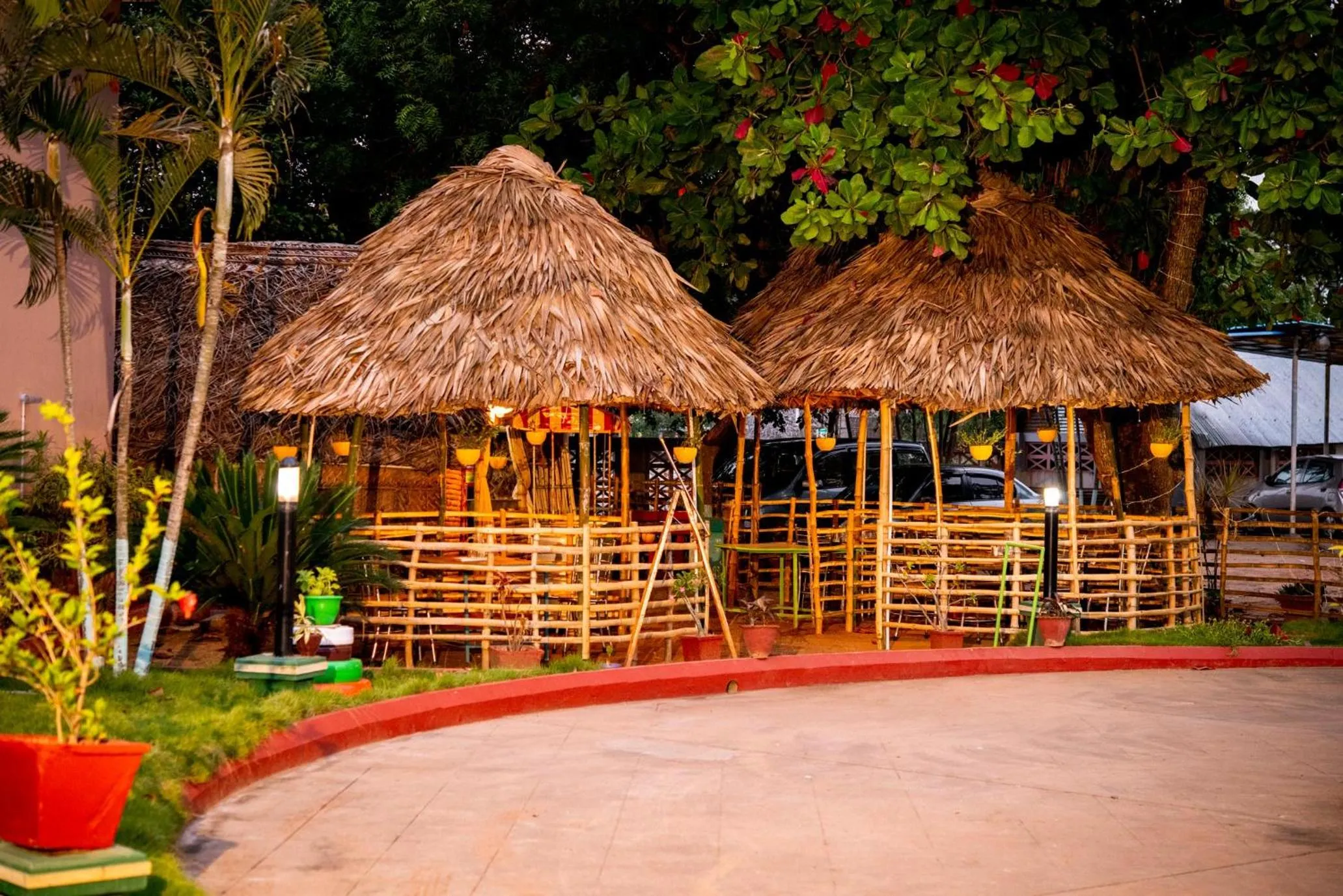 Coffee/tea facilities in Hotel Sadhabishegam