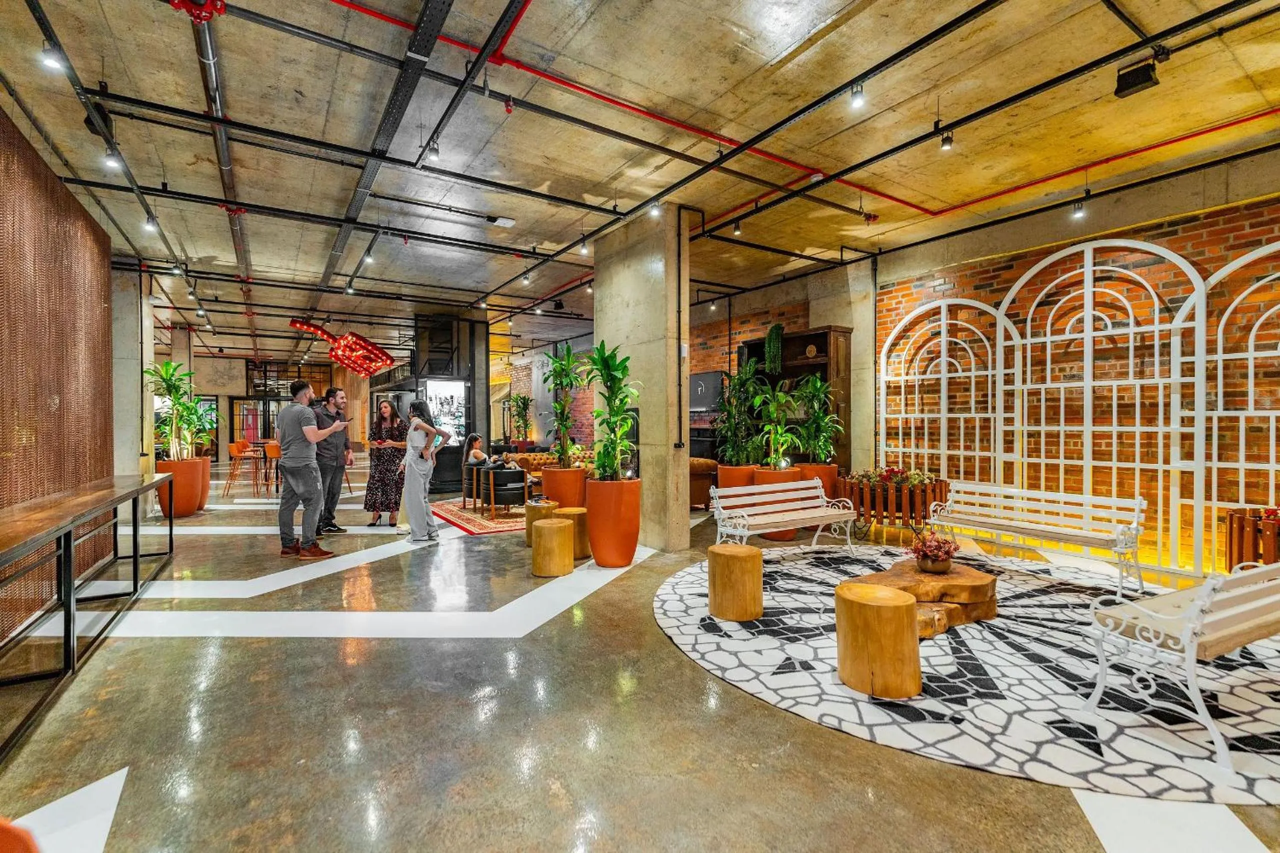 Facade/entrance in Linked Batel by Xtay - Experiencia moderna a passos do Hard Rock