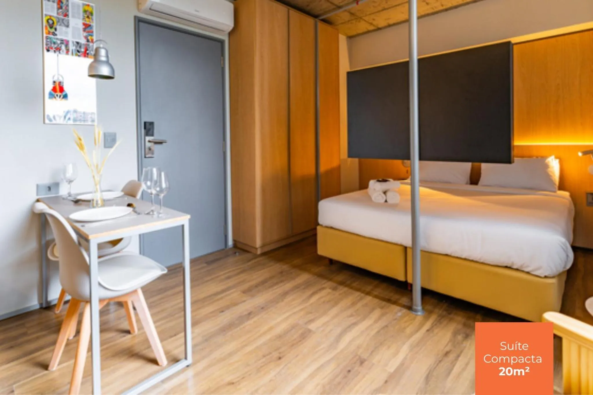 Bedroom, Bed in Linked Batel by Xtay - Experiencia moderna a passos do Hard Rock