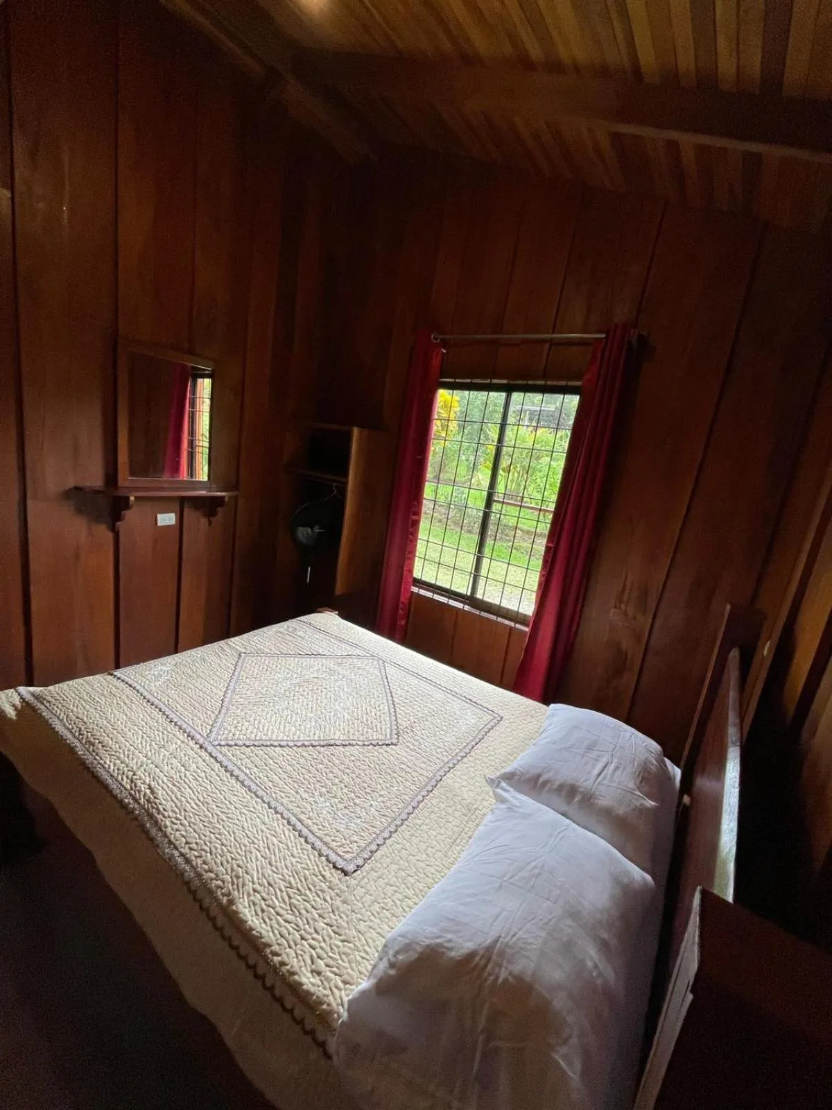 Bedroom, Bed in Cabinas La Catarata