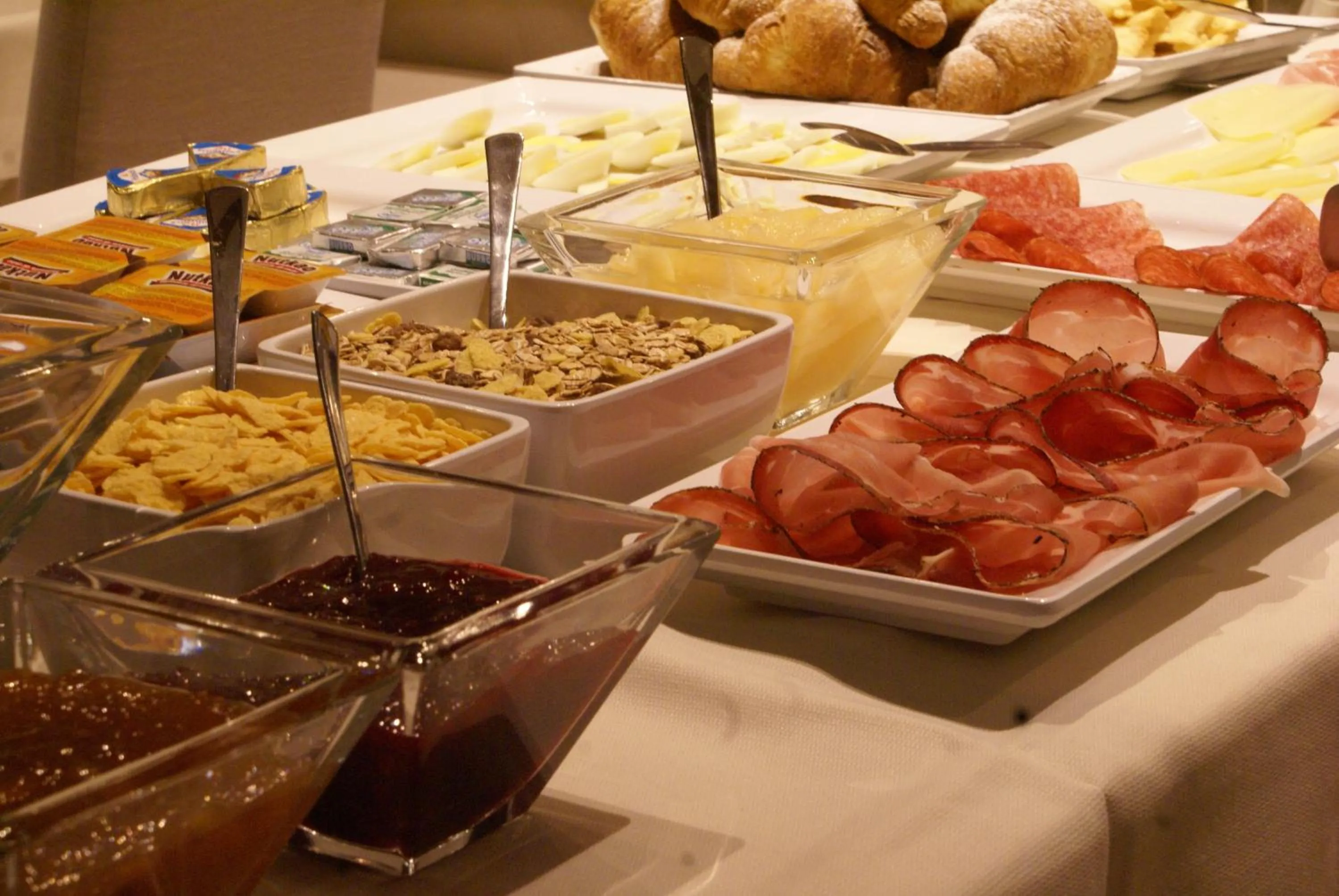 Food in Golden Park Resort