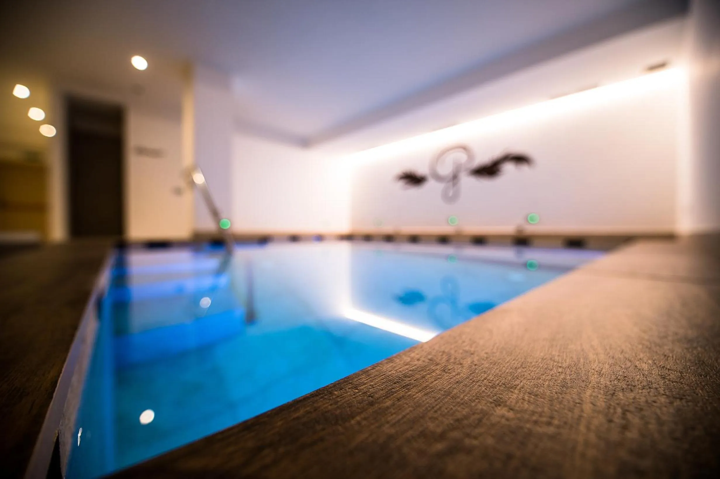 Swimming pool in Golden Park Resort