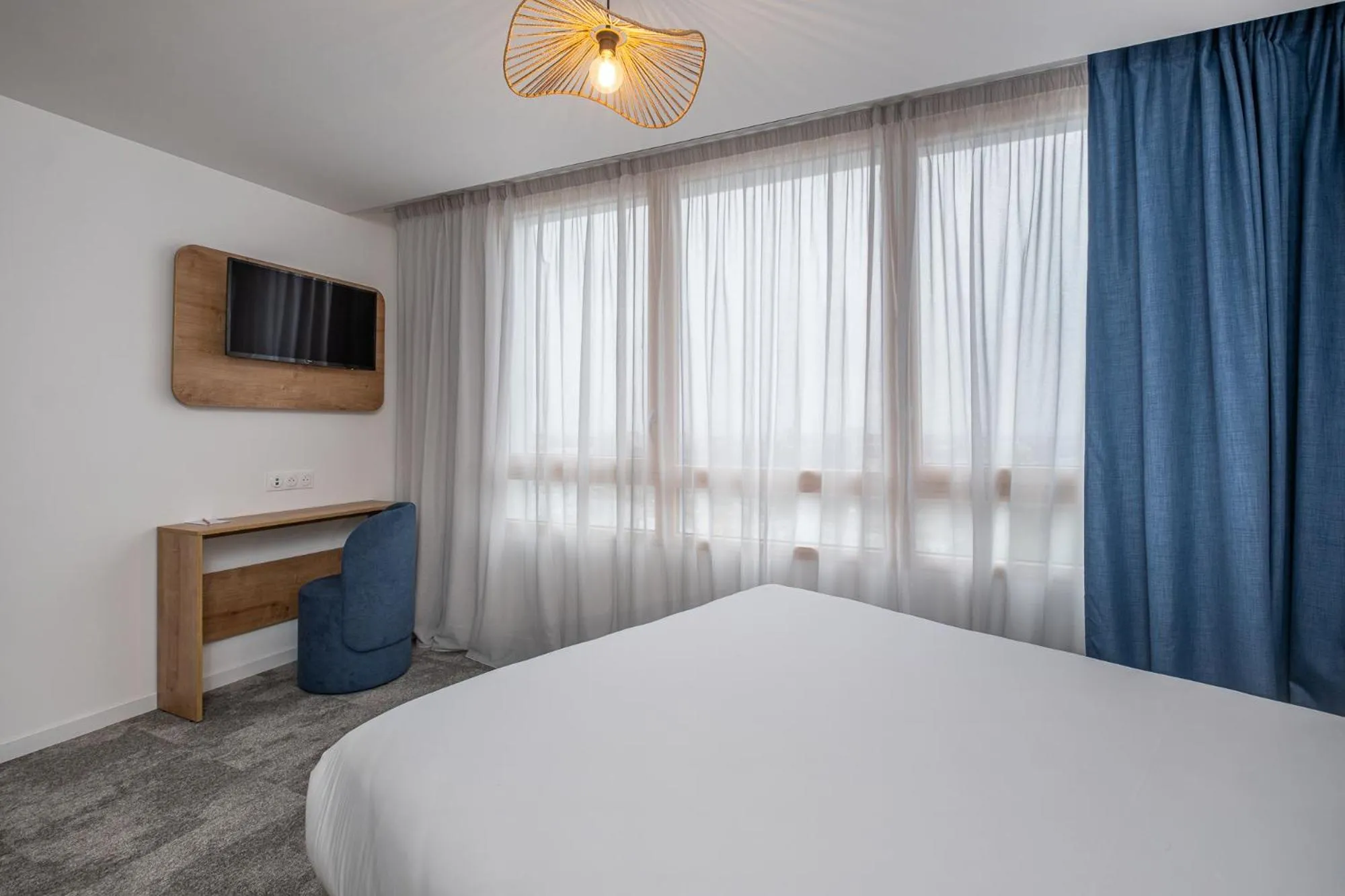 Bedroom, Bed in The Originals Résidence Paris Sud Villejuif