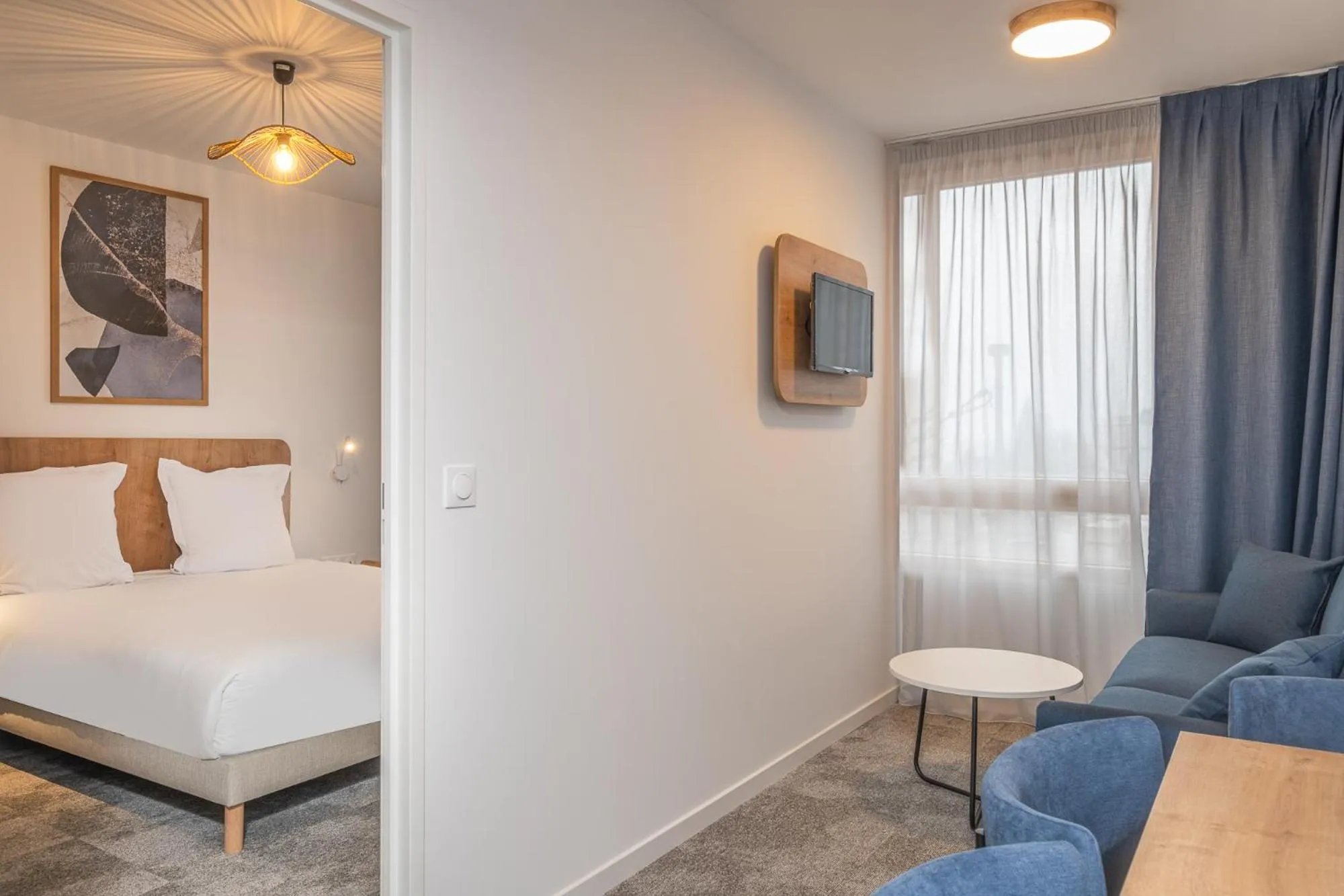 Photo of the whole room, Bed in The Originals Résidence Paris Sud Villejuif