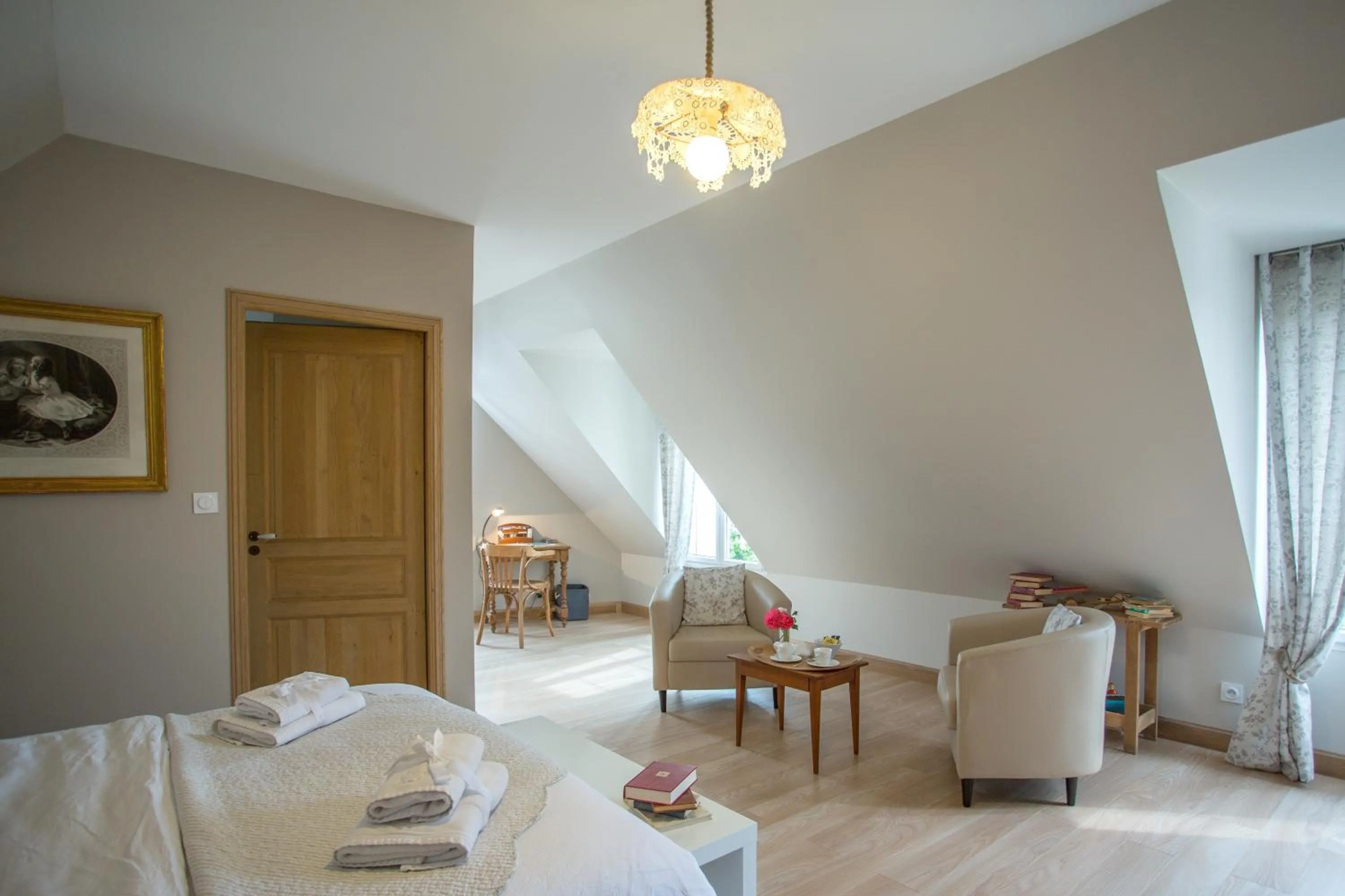 Seating area in La Maison du Carroir