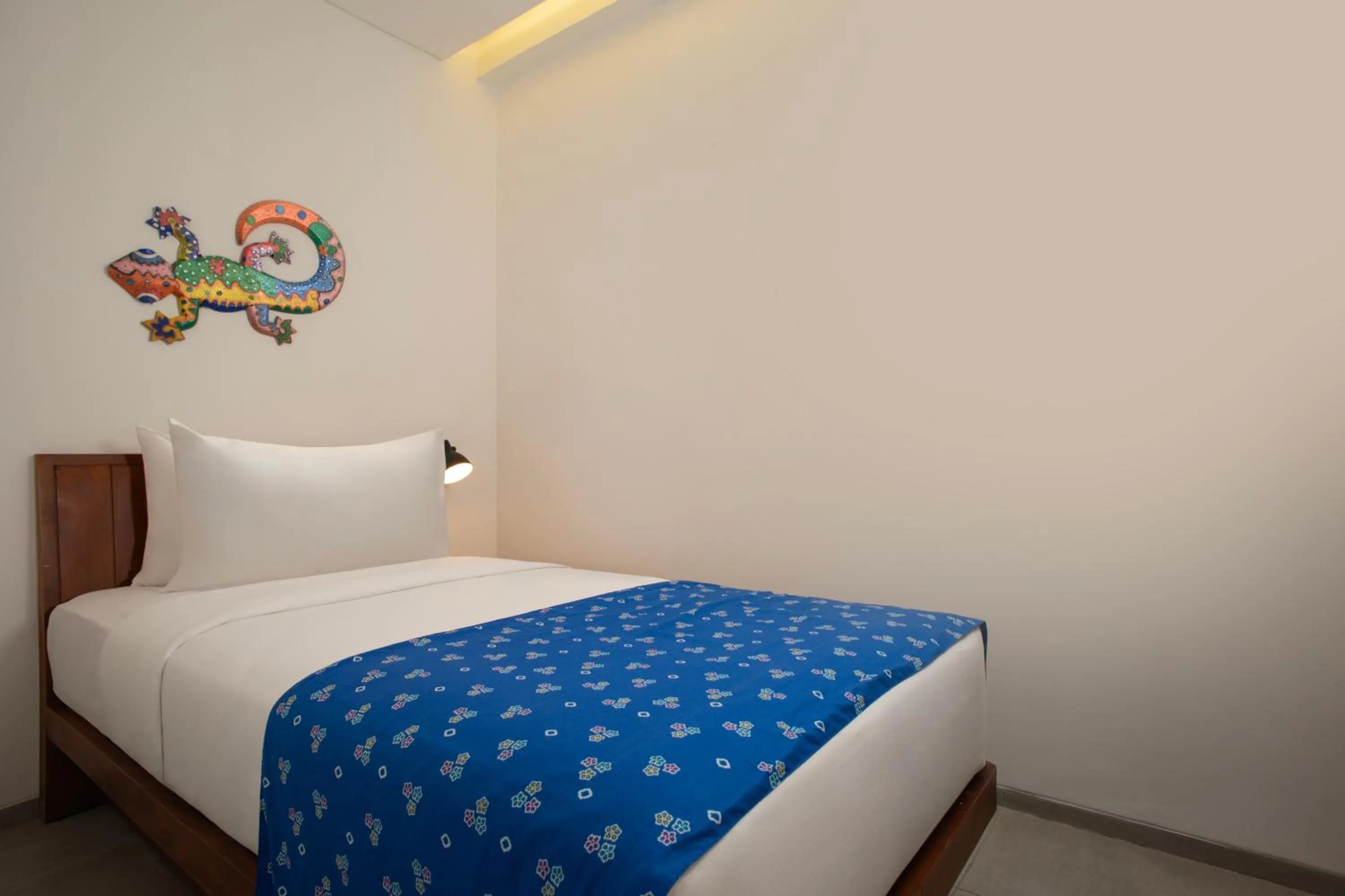 Bedroom, Bed in Dialoog Seminyak