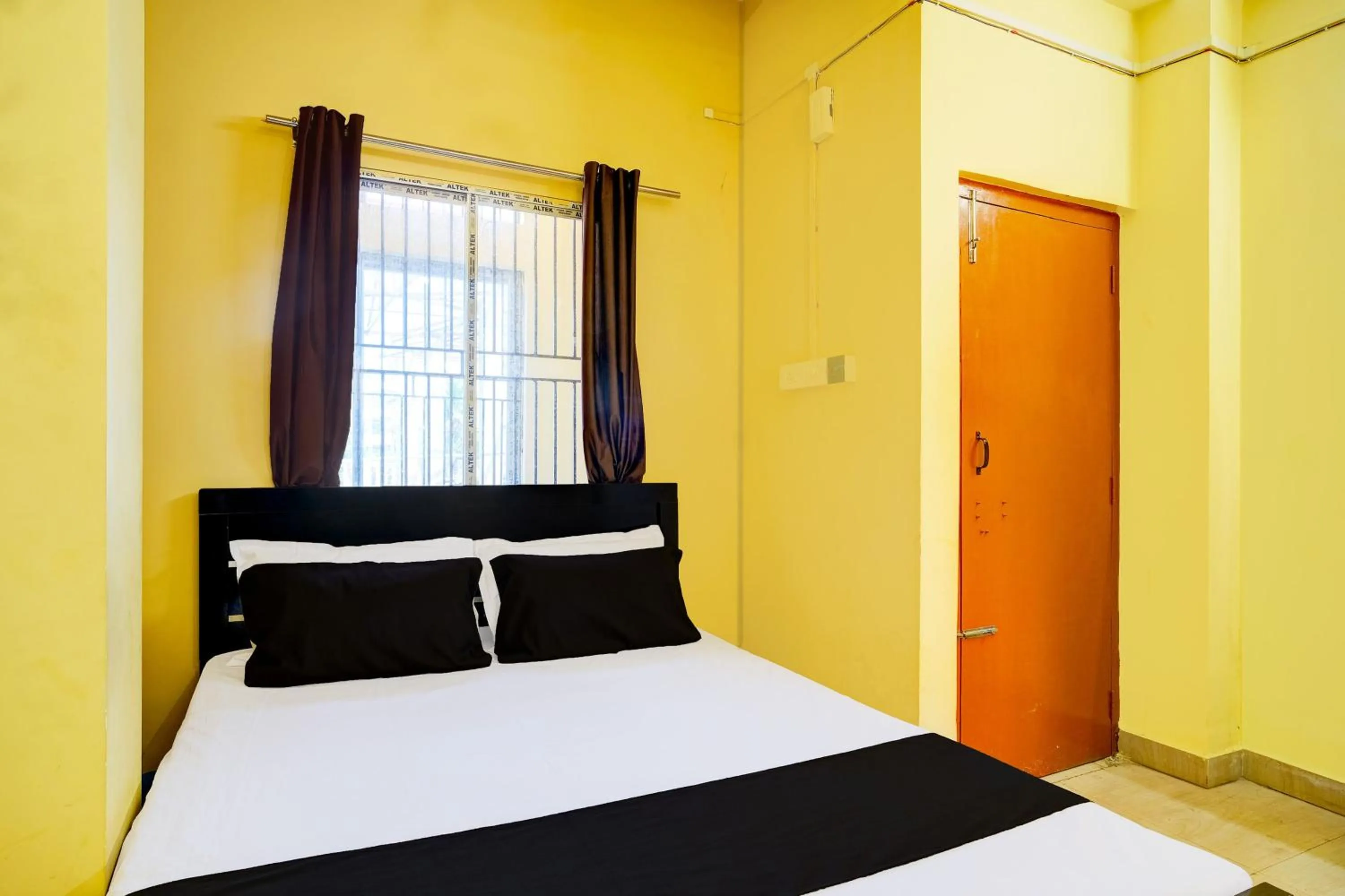 Facade/entrance in Super Hotel O Modern Home