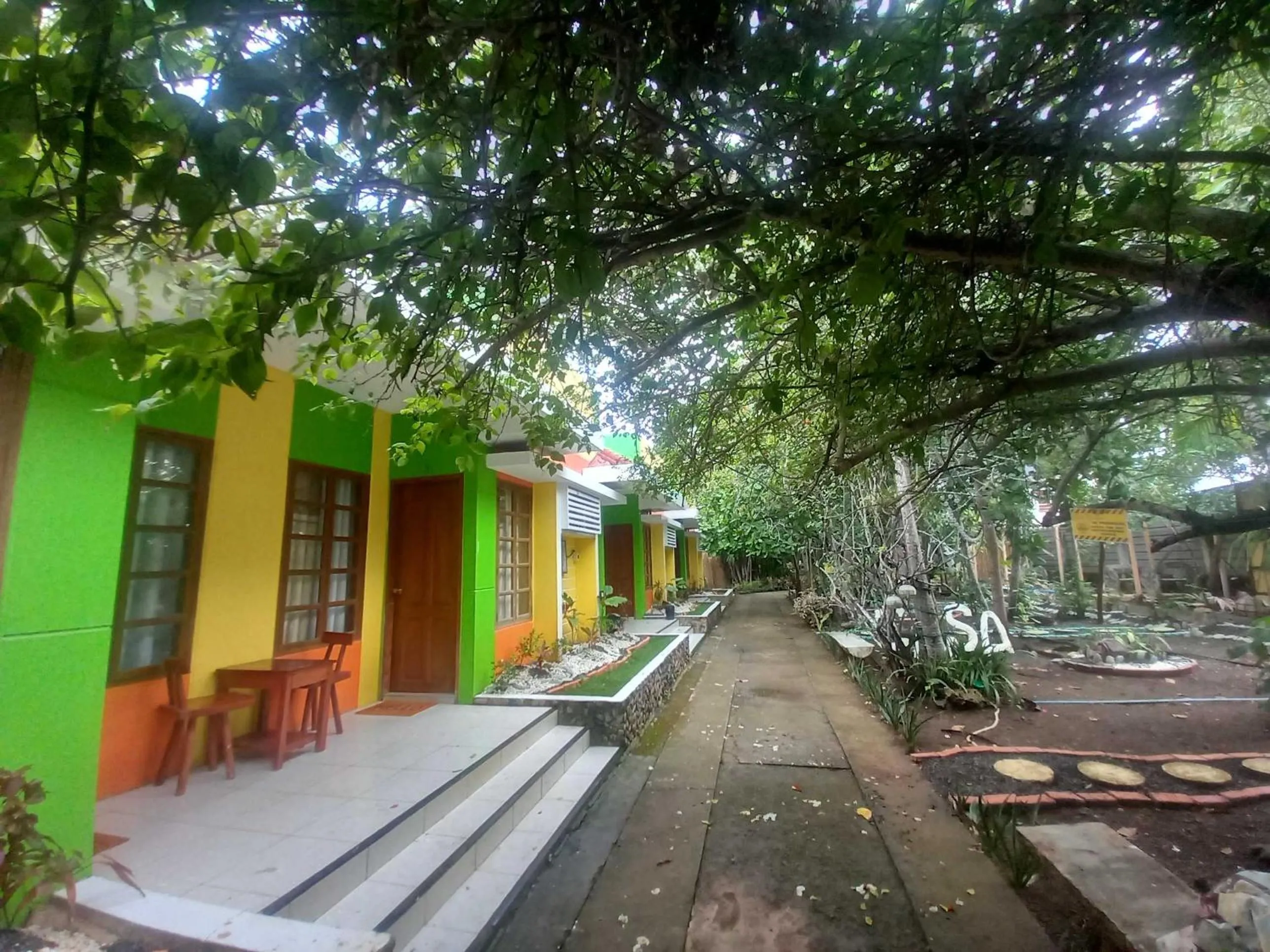 Facade/entrance in Casa Felicisima Inn