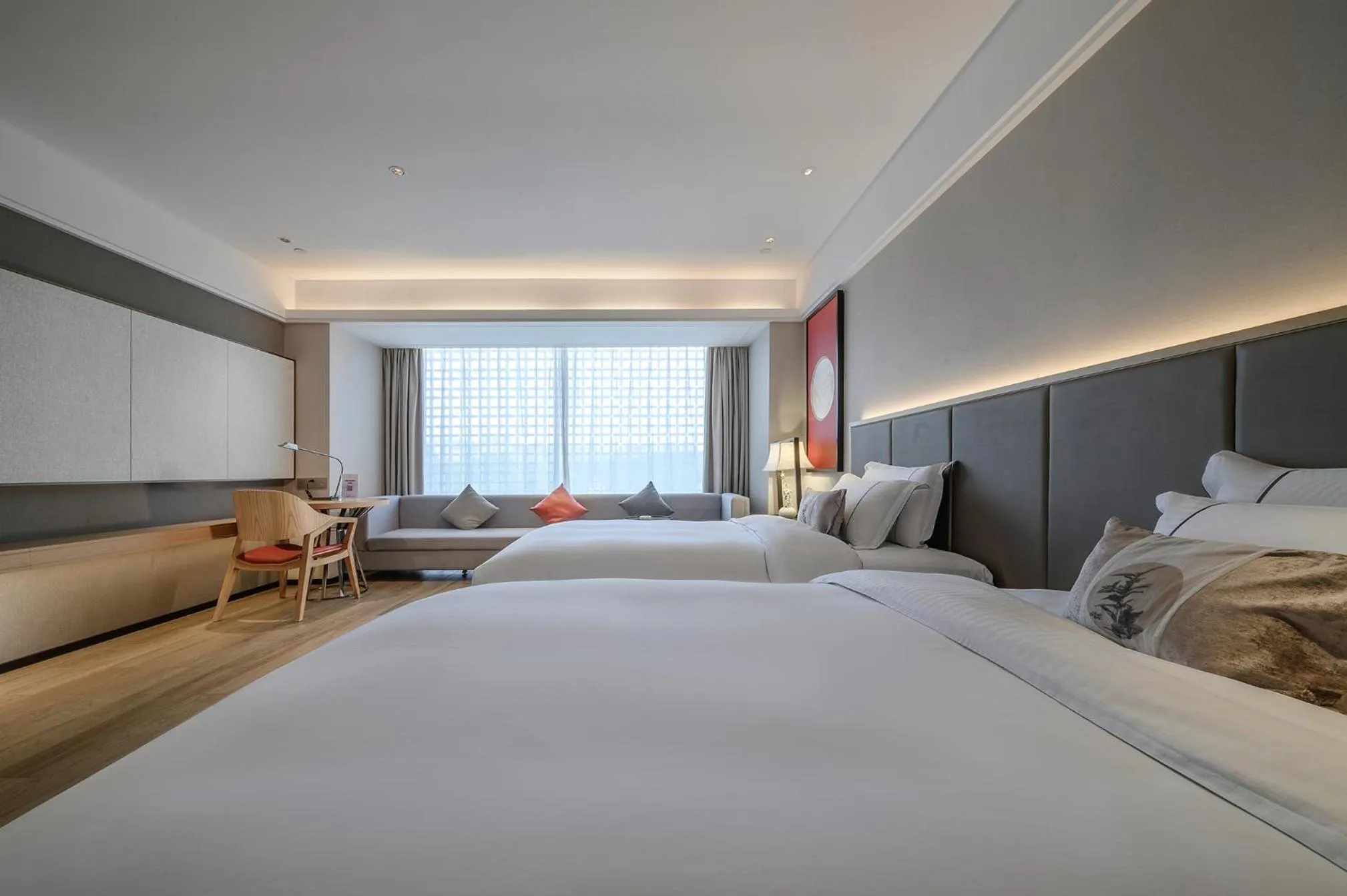 Photo of the whole room, Bed in ECHENG Hotel, Nanning Wanda Plaza Convention and Exhibition Center
