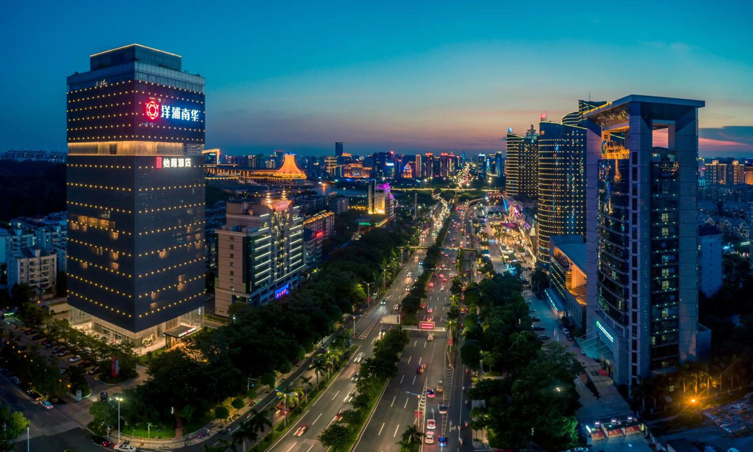 Night in ECHENG Hotel, Nanning Wanda Plaza Convention and Exhibition Center