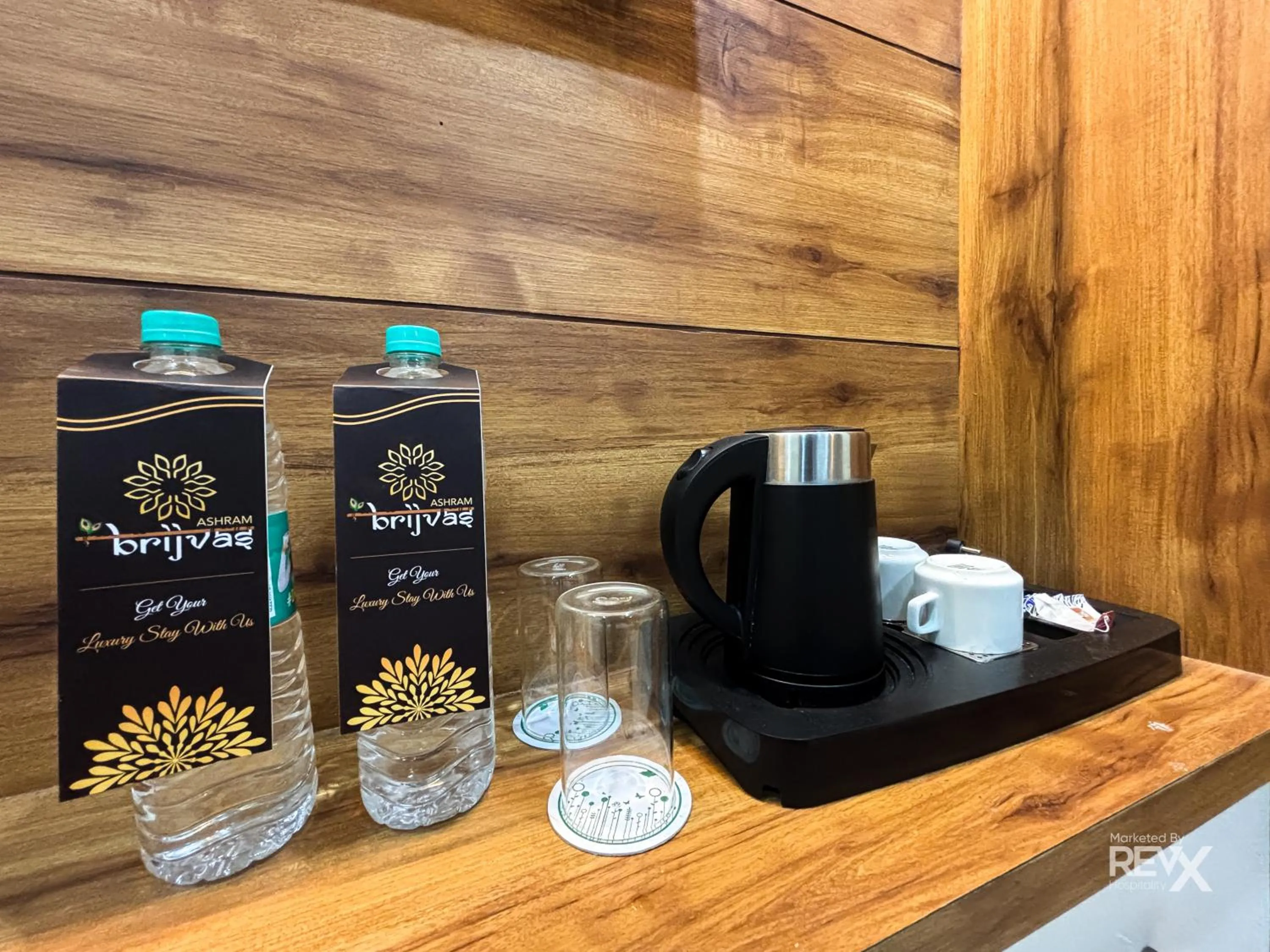 Coffee/tea facilities in Hotel Brij Vas