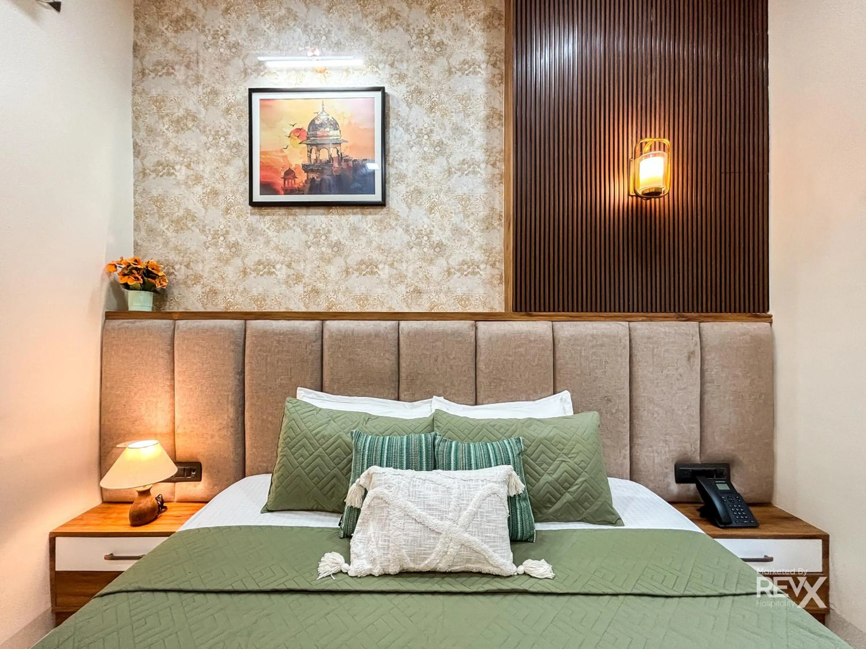 Bed in Hotel Brij Vas