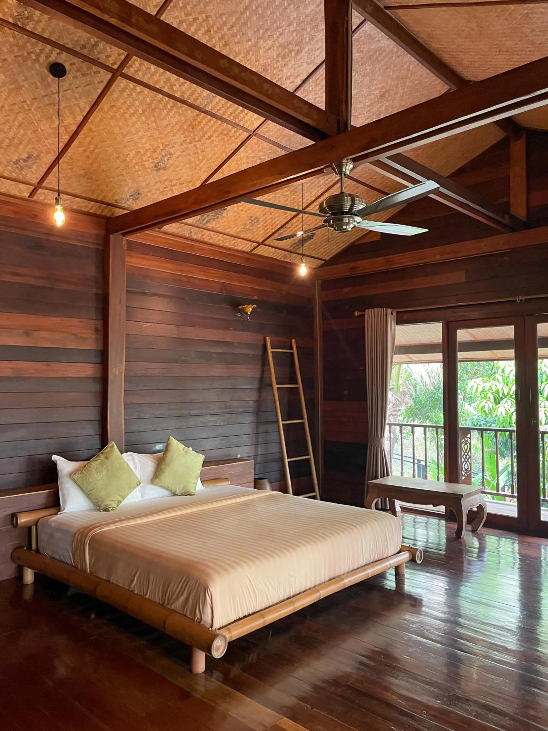 Three-Bedroom Chalet in Bambuh Boutique Homestay