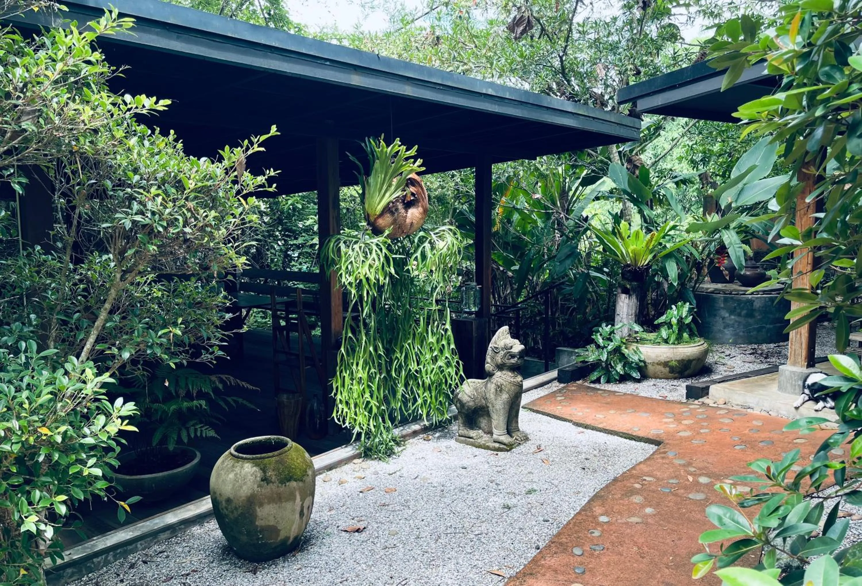 Restaurant/places to eat in Bambuh Boutique Homestay