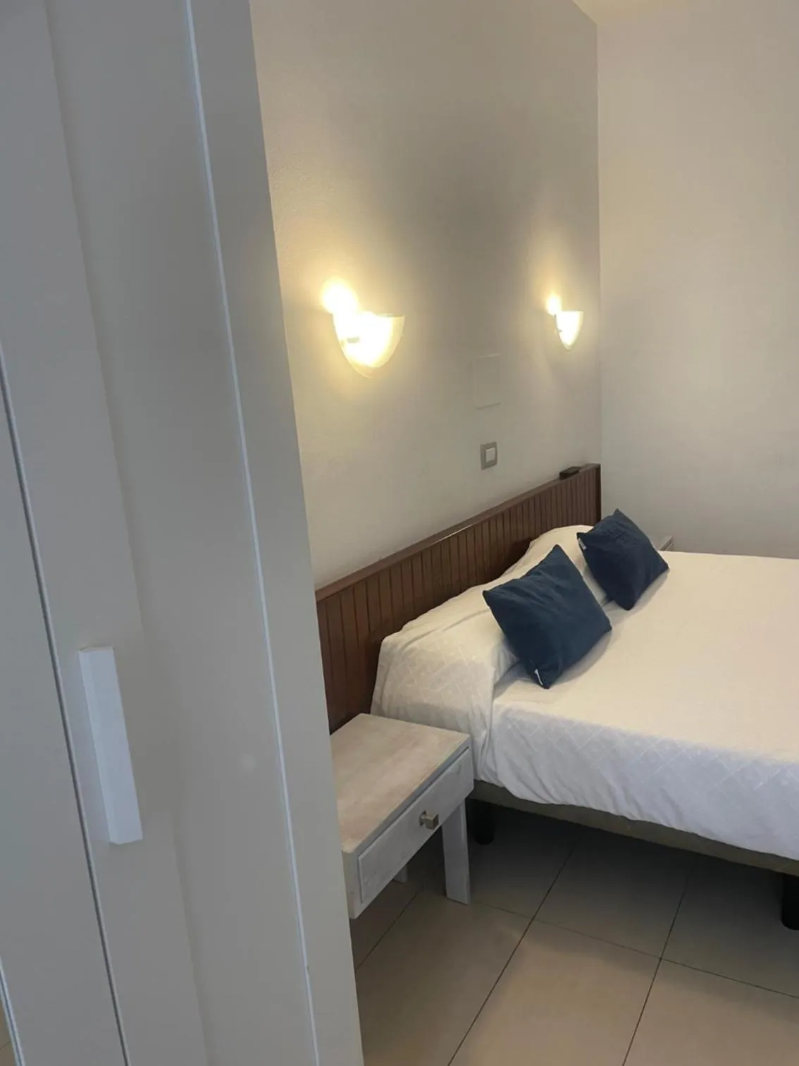 Bed in ApartHotel Idafe