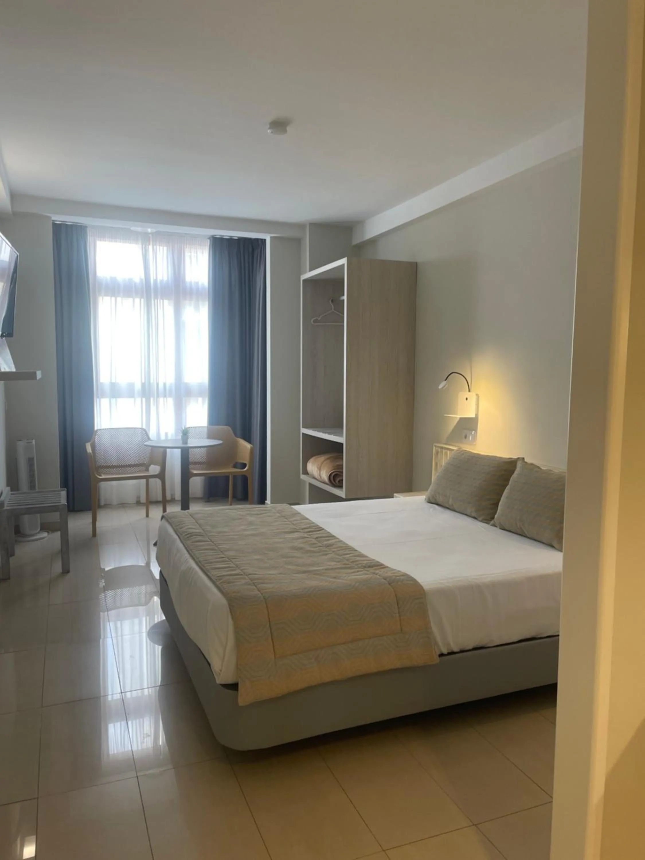 Photo of the whole room, Bed in ApartHotel Idafe