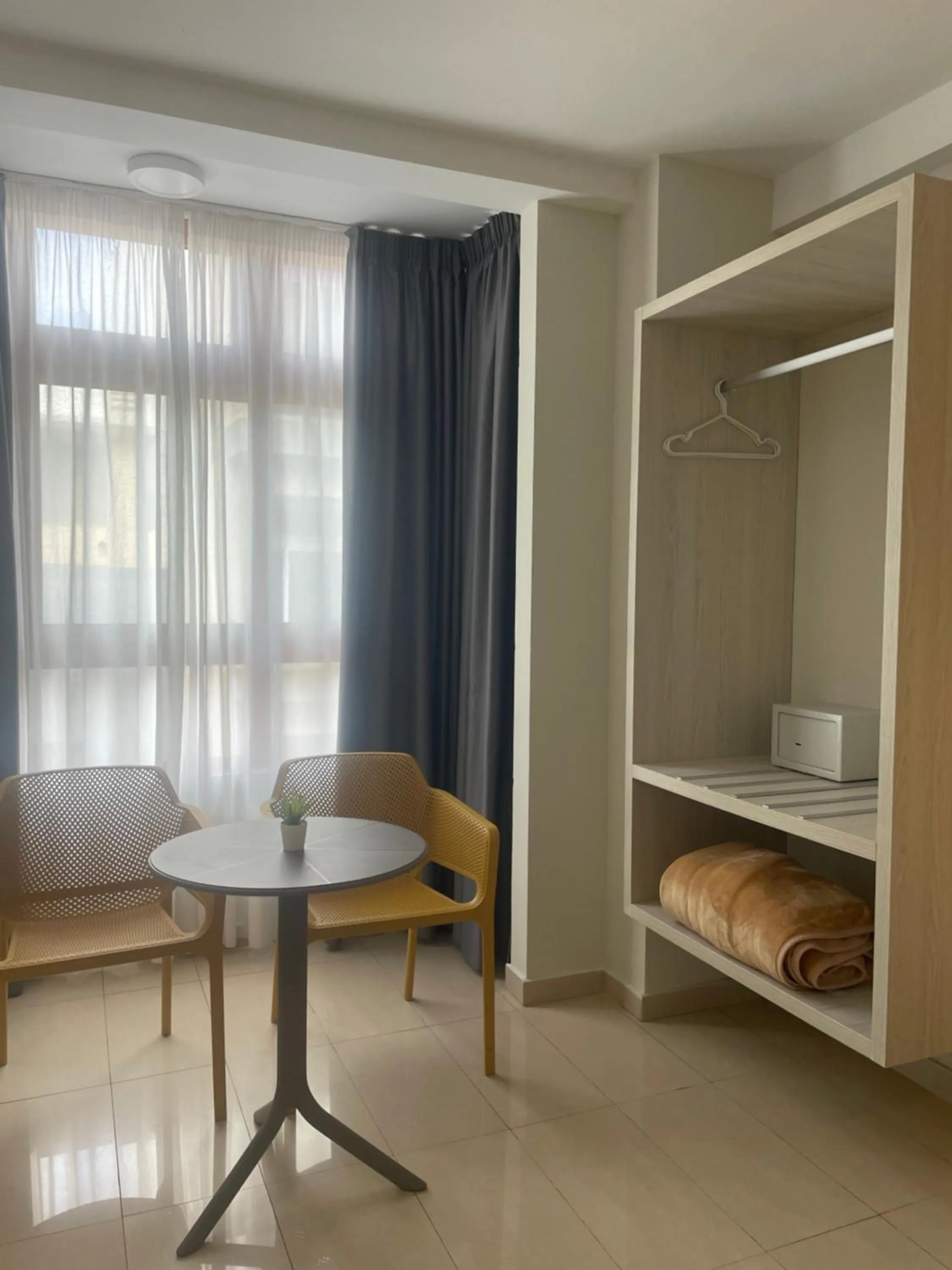 Photo of the whole room in ApartHotel Idafe