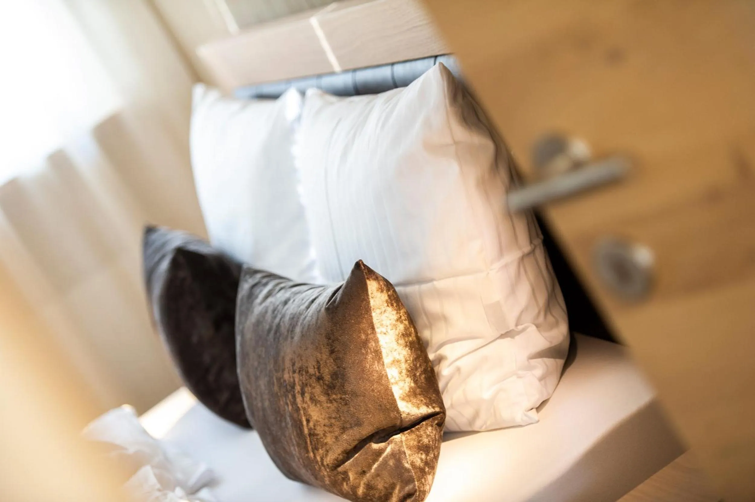 Bed in Haus Gregori Modern & Central Stay in Vineyard with Rooftop & Served Breakfast