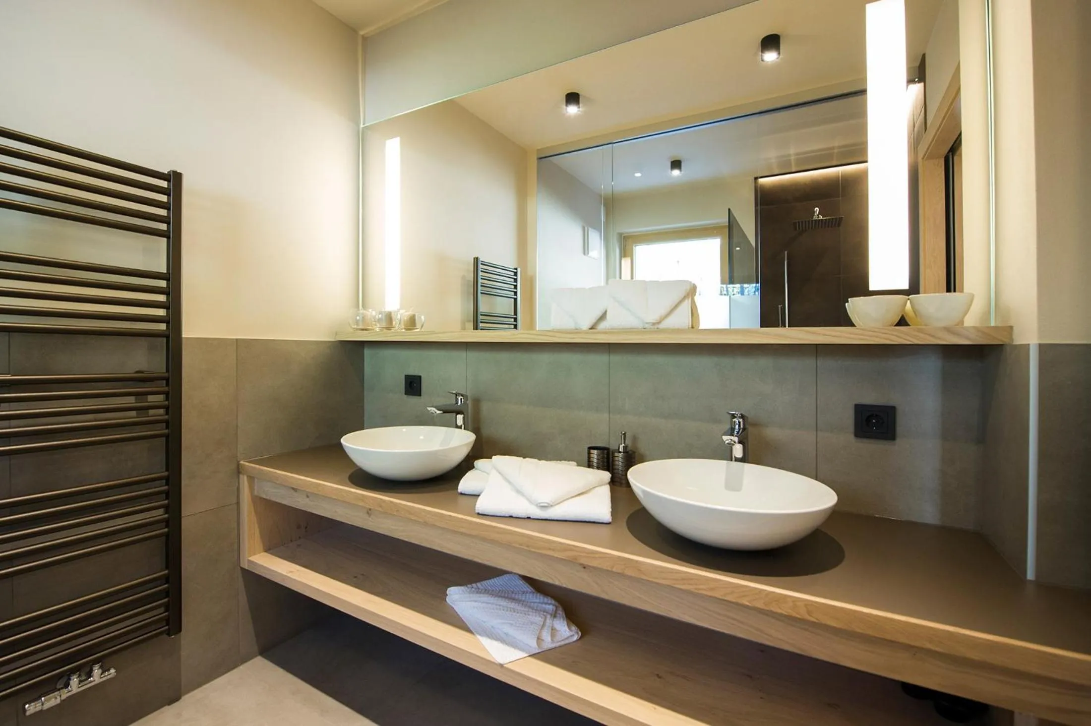 Bathroom in Haus Gregori Modern & Central Stay in Vineyard with Rooftop & Served Breakfast