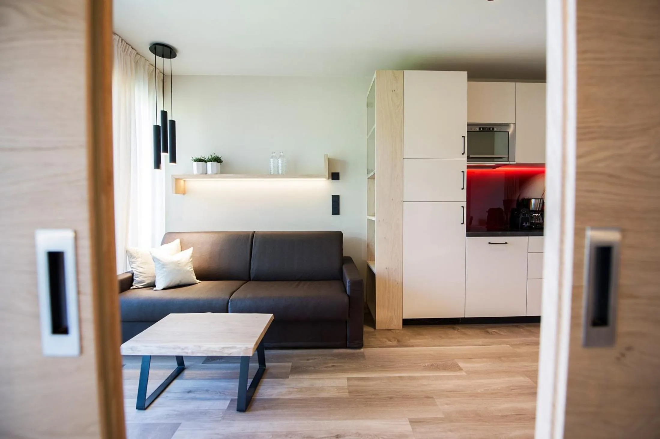 Haus Gregori Modern & Central Stay in Vineyard with Rooftop & Served Breakfast