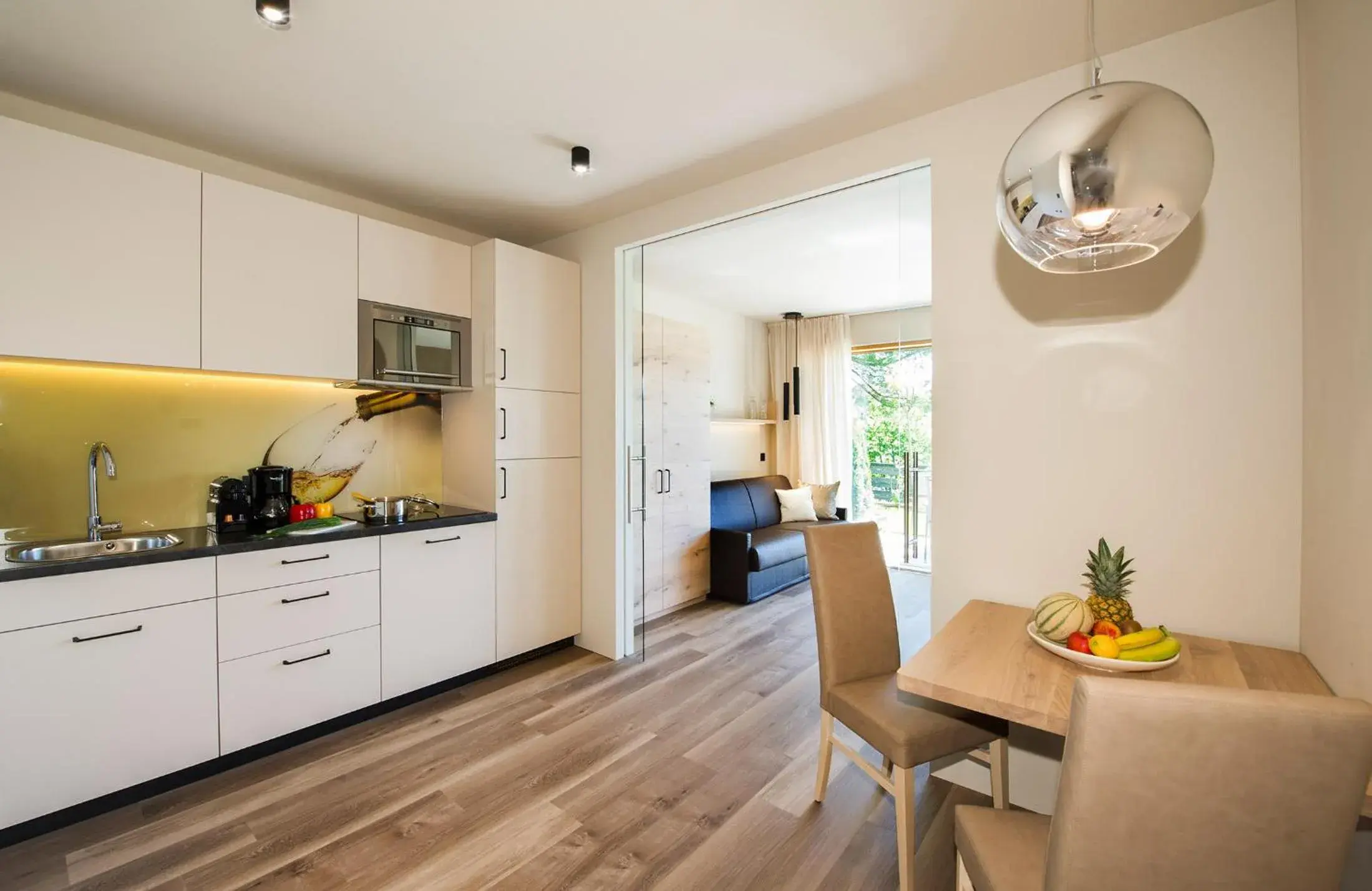 Apartment with Garden in Haus Gregori Modern & Central Stay in Vineyard with Rooftop & Served Breakfast Apartment with Garden in Haus Gregori Modern & Central Stay in Vineyard with Rooftop & Served Breakfast