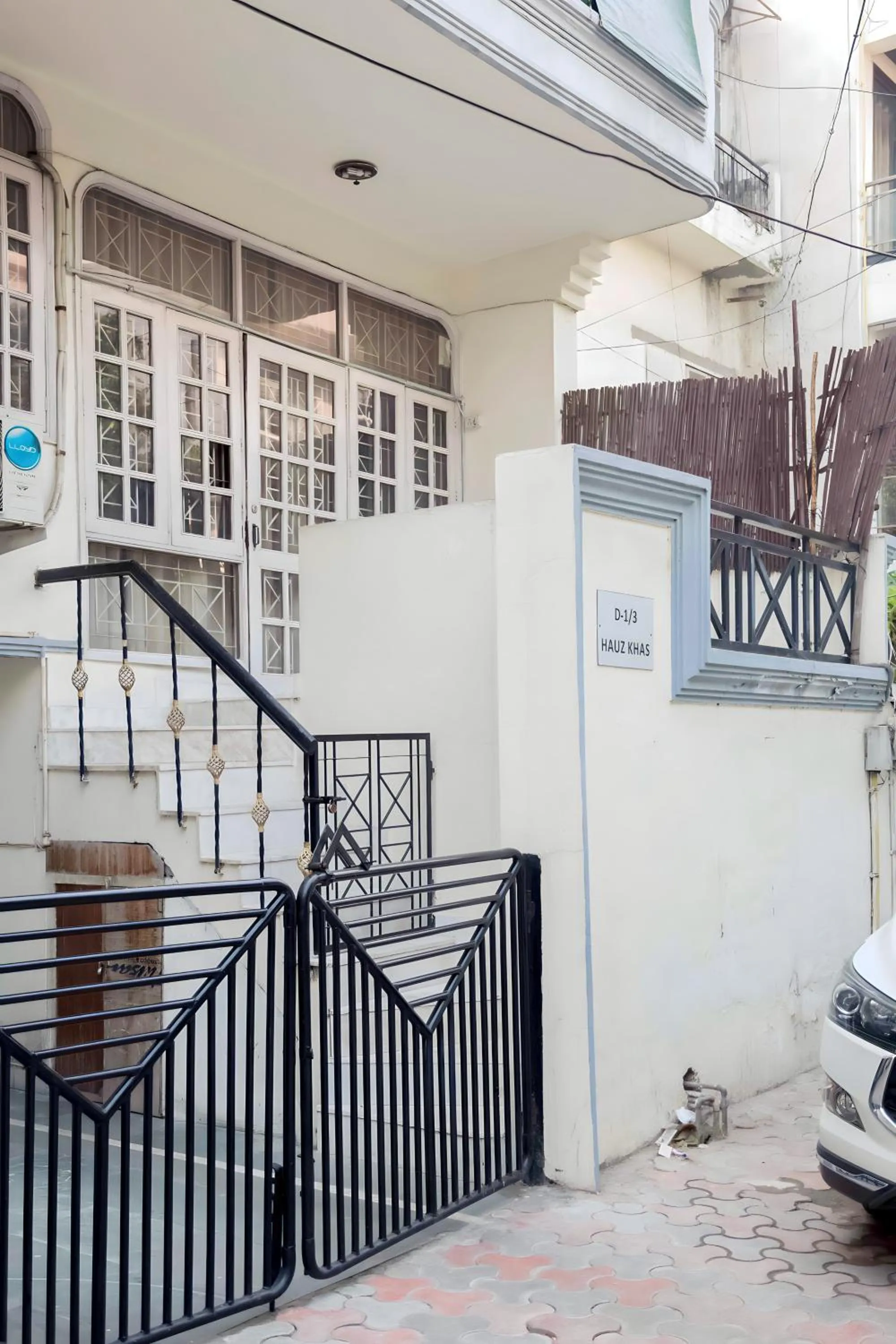 Property building in Woodpecker Apartments Hauz khas