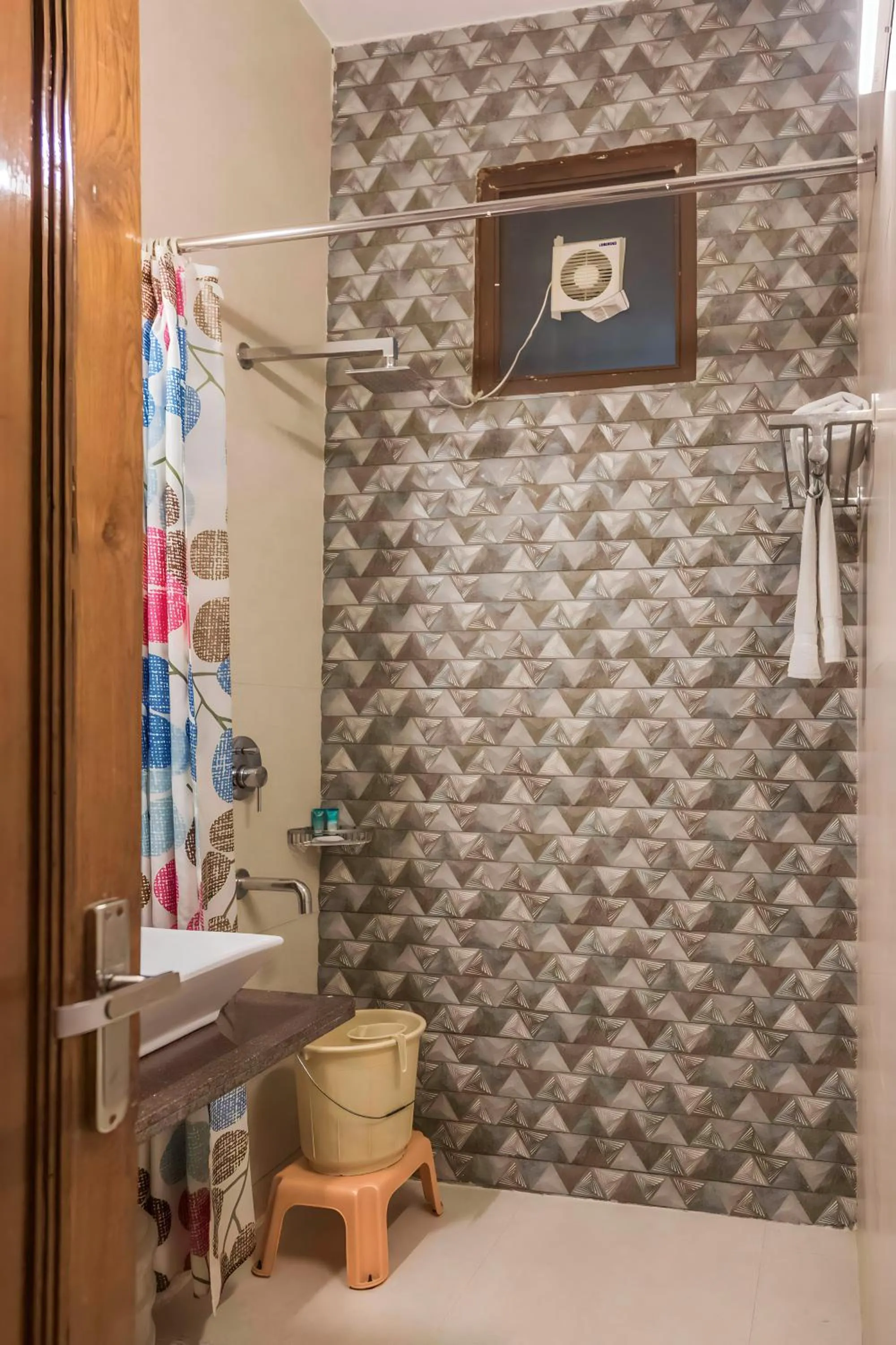 Bathroom in Woodpecker Apartments Hauz khas