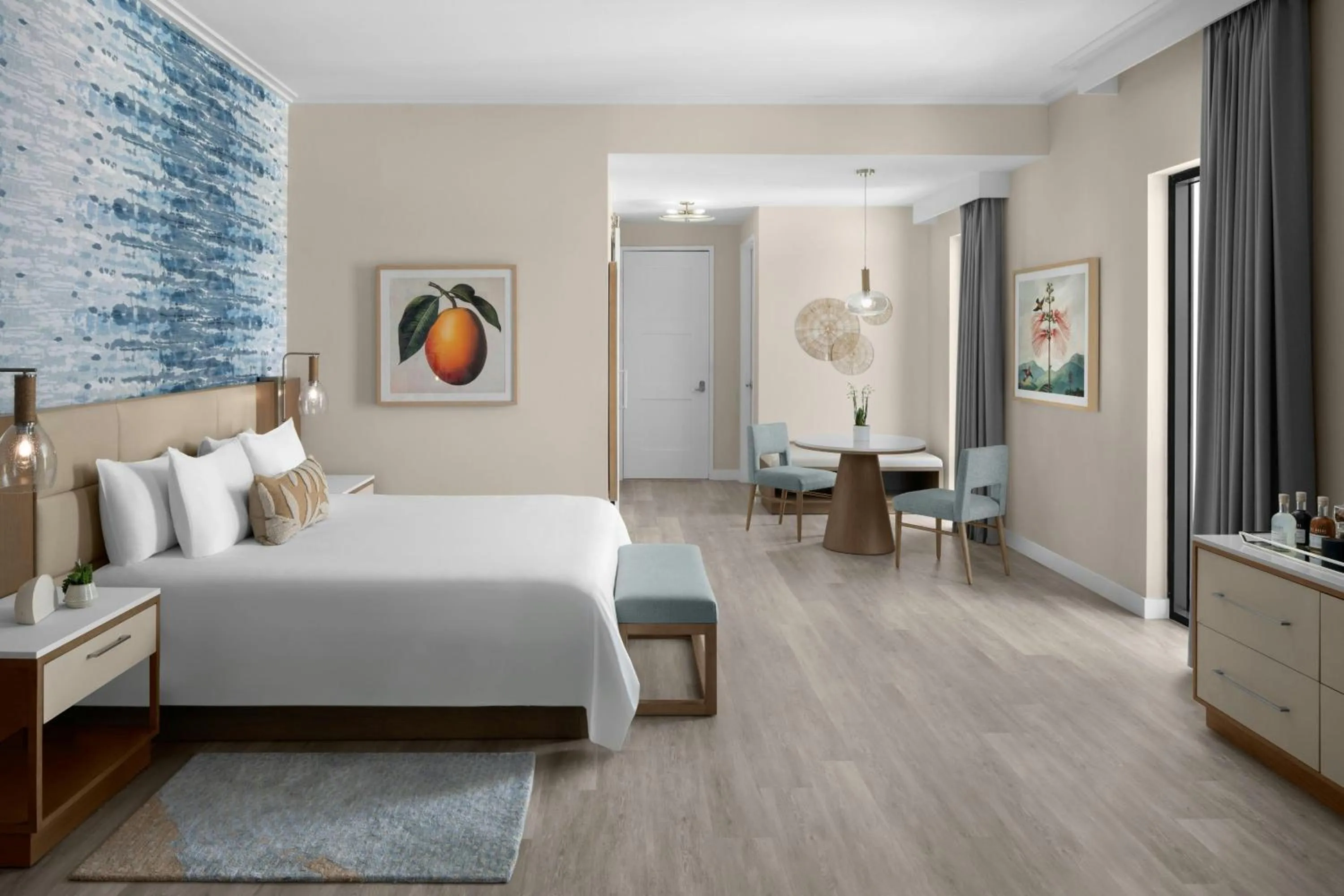 Photo of the whole room, Bed in The Belgrove Resort & Spa, West Palm Beach, Autograph Collection