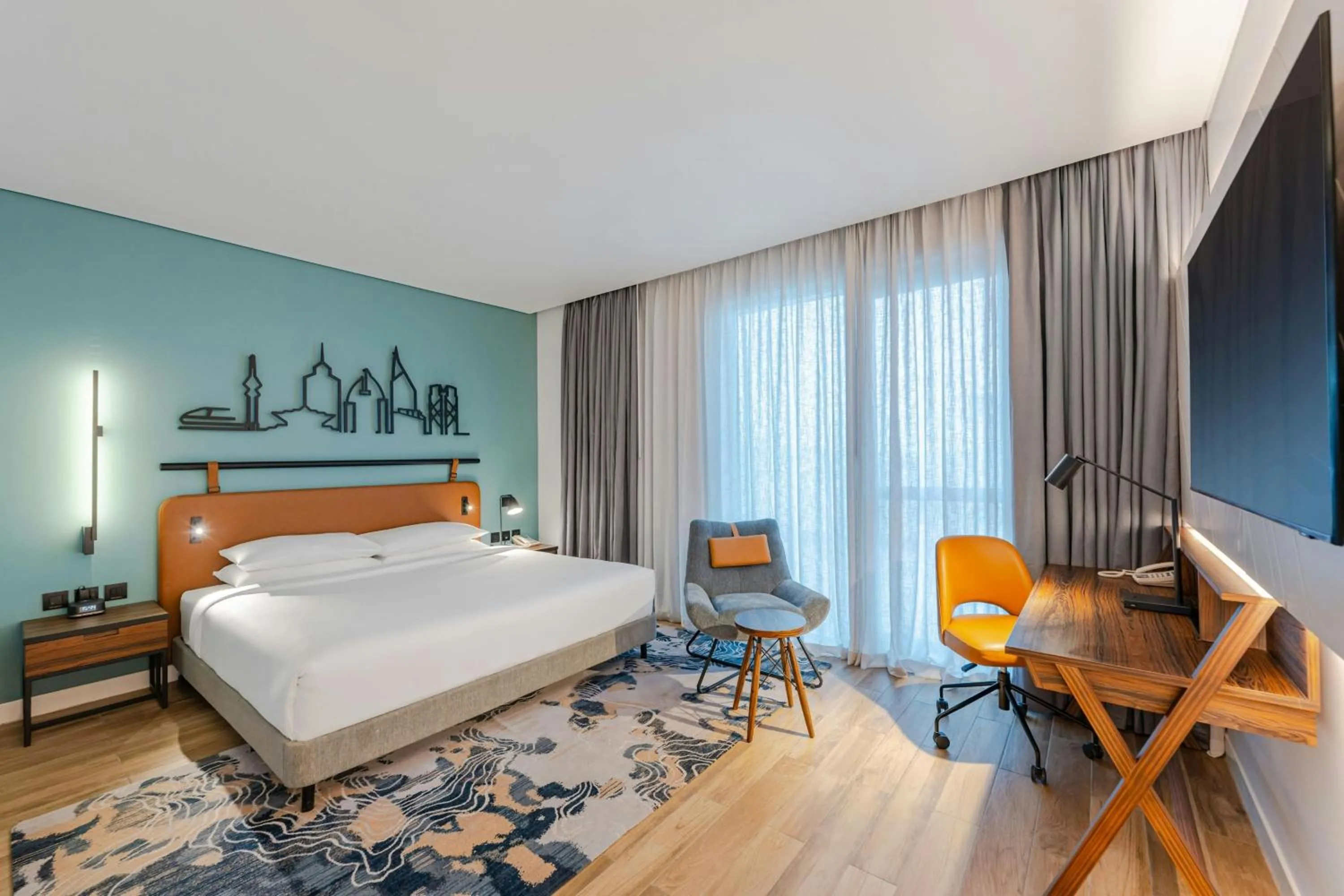 Photo of the whole room, Bed in Four Points by Sheraton King Abdulaziz Road