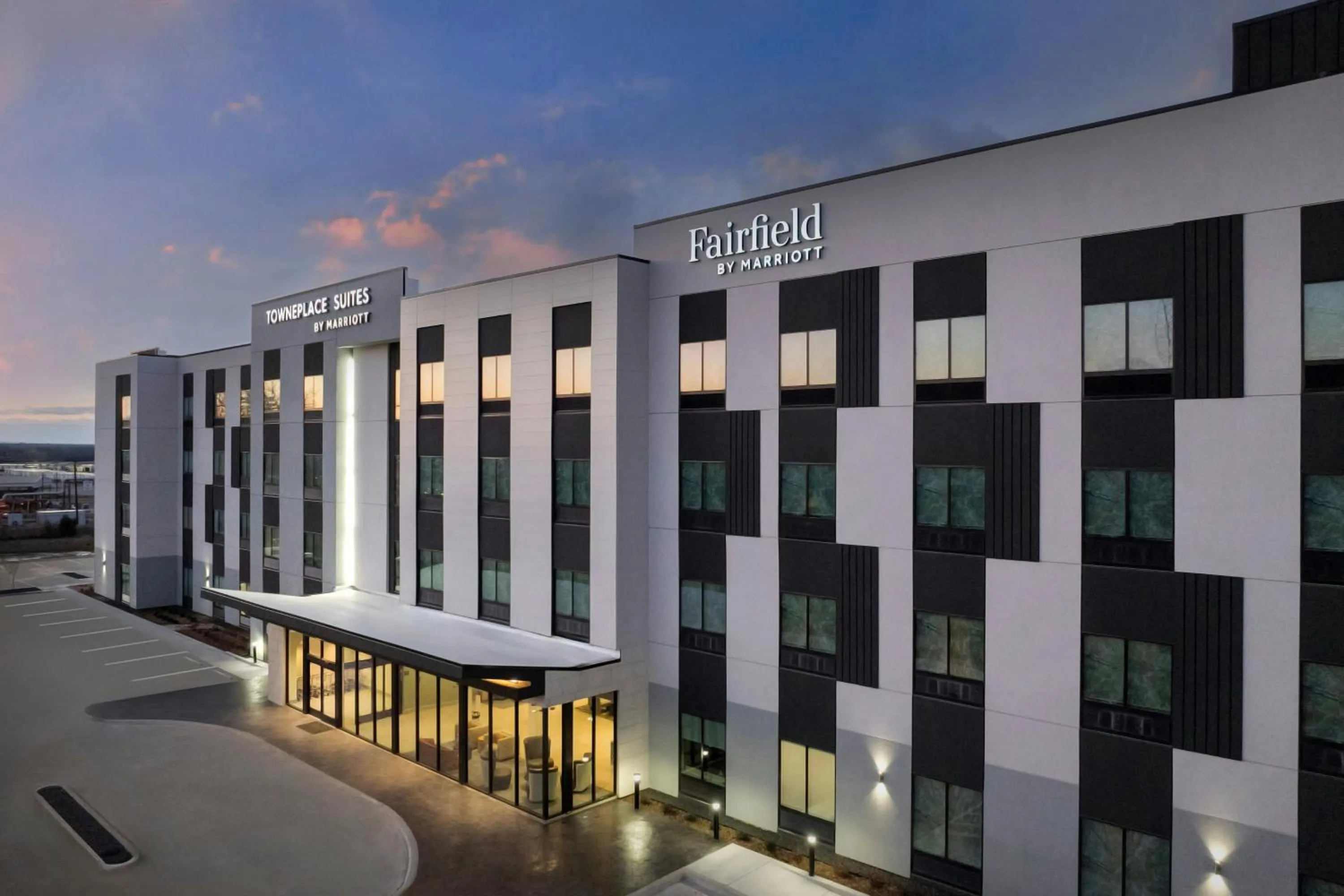 Property building in Fairfield by Marriott Inn & Suites Paris