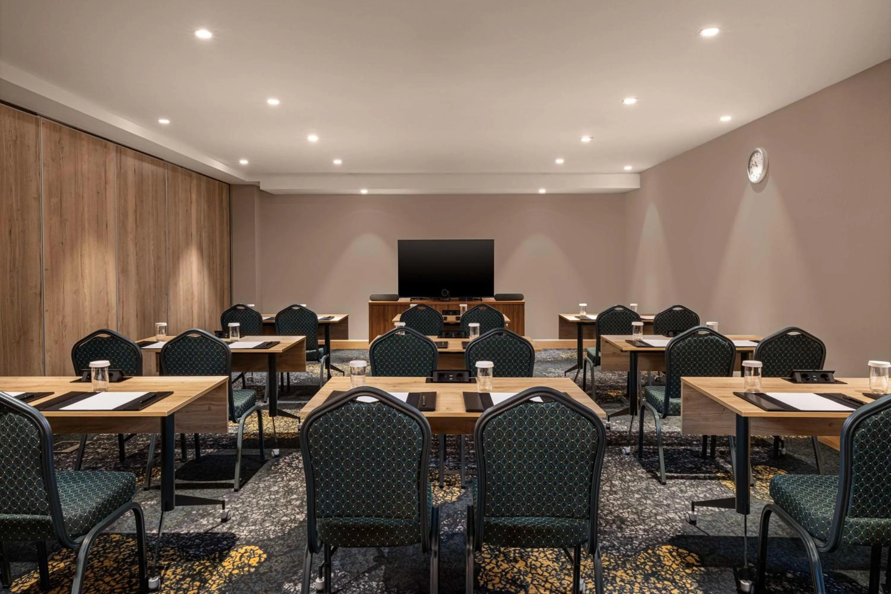 Meeting/conference room in Hilton Garden Inn Baku