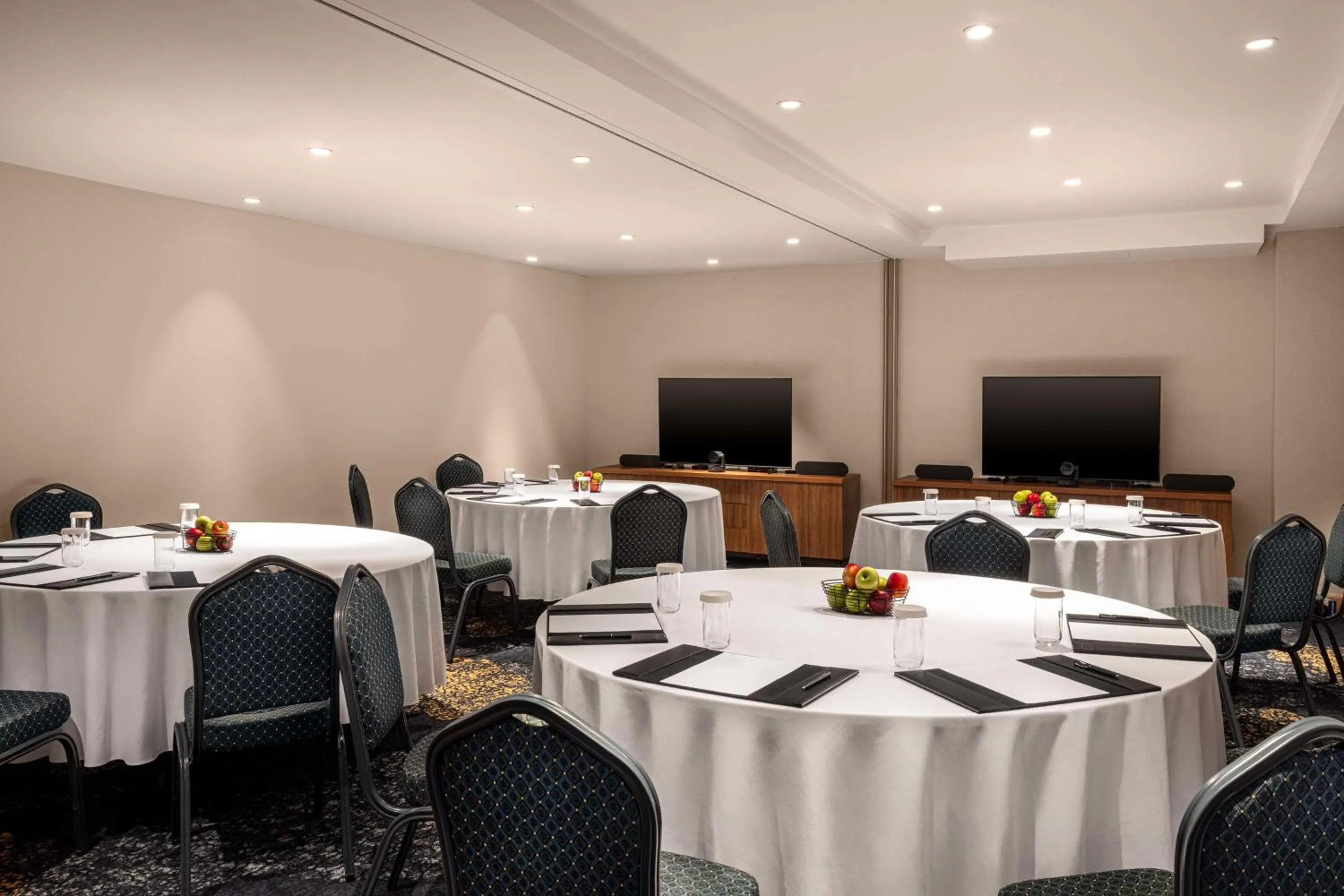 Meeting/conference room in Hilton Garden Inn Baku
