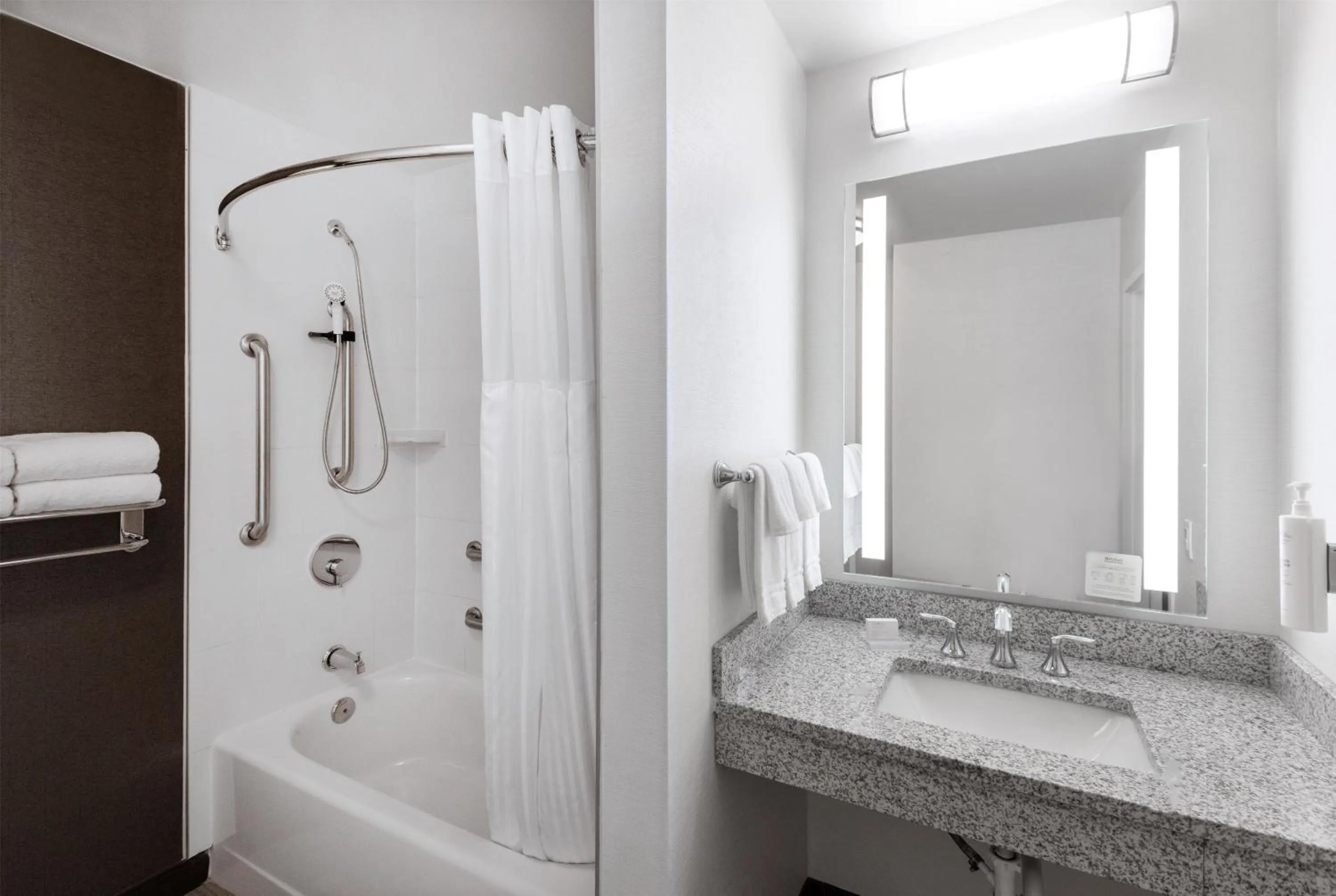 Bathroom in Hilton Garden Inn Grand Forks-Und